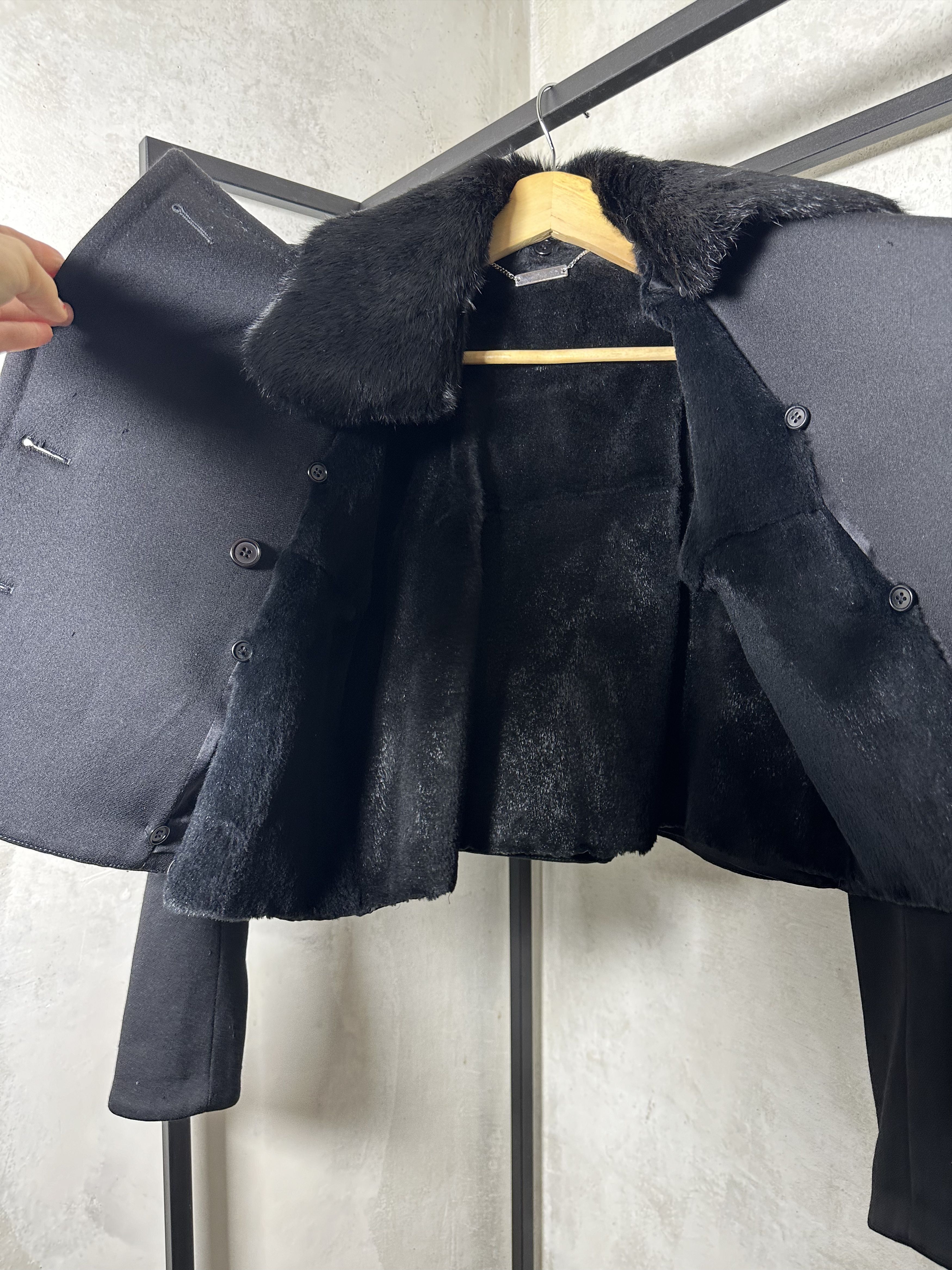 Alexander McQueen Alexander McQueen FW08 Mink and Cashmere Evening Jacket Size S / US 4 / IT 40 - 8 Thumbnail