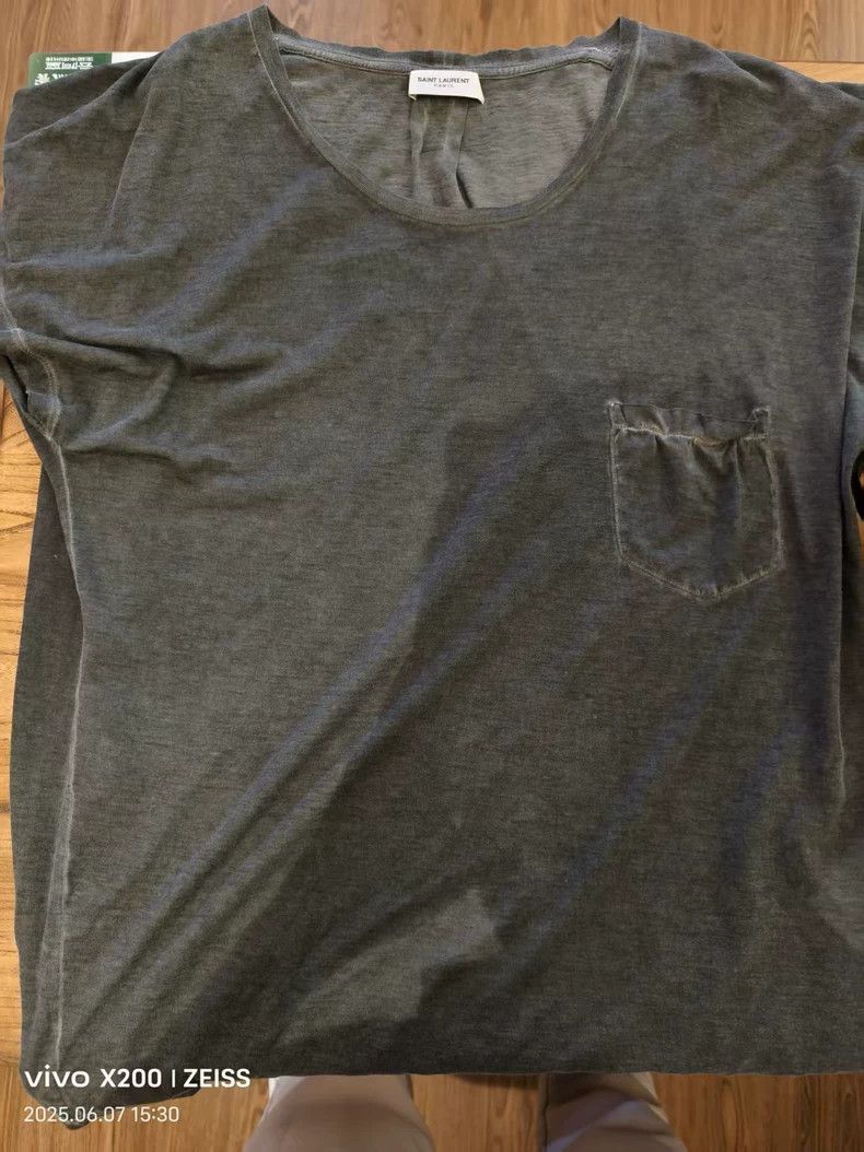 Saint Laurent Paris Saint laurent paris Gray short sleeves 2506-Nextarrow Size US M / EU 48-50 / 2 - 1 Thumbnail