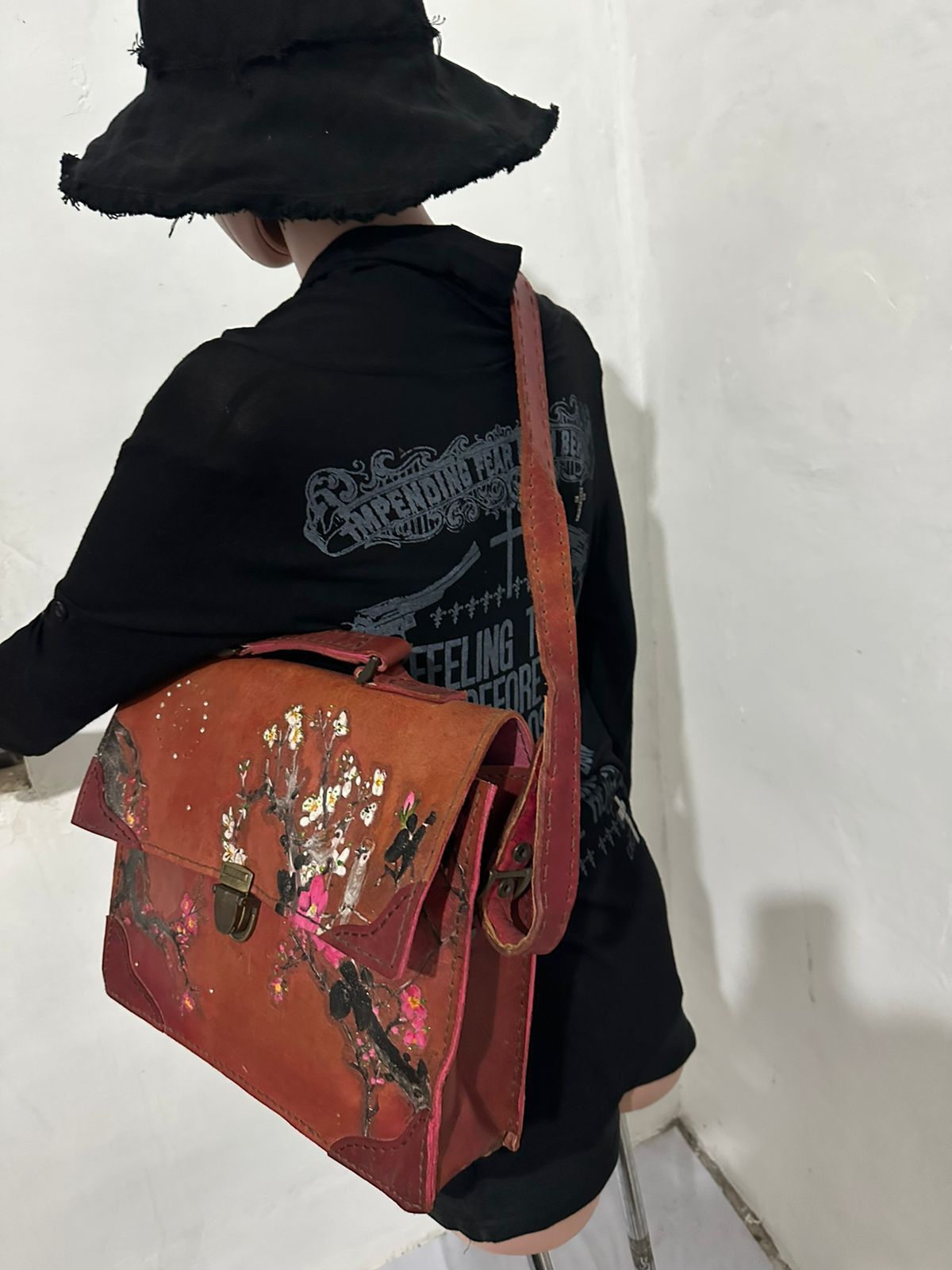 Beautiful Art Leather Bag