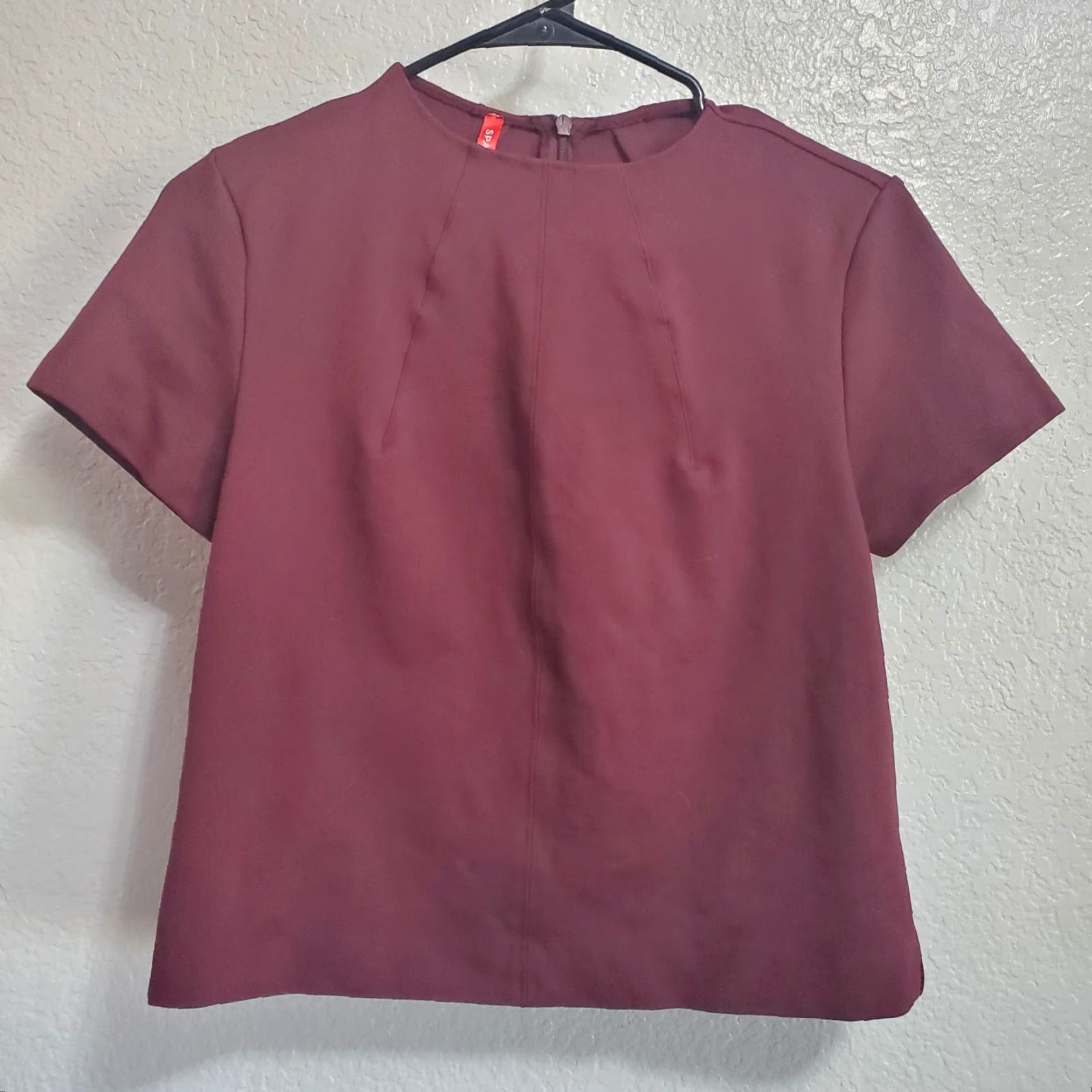 Spanx Spanx The Perfect Funnel Top Women S Chianti Red Short Sleeve Stretch Back Zip Size S / US 4 / IT 40 - 2 Thumbnail