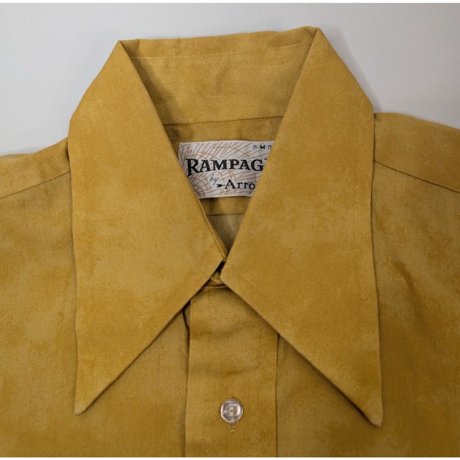 Vintage VINTAGE Rampage by Arrow Shirt Yellow Tie-Dye Button-Front M Medium Mens 1970s Short Sleeve Rayon Disco Shirt Size US M / EU 48-50 / 2 - 6 Thumbnail