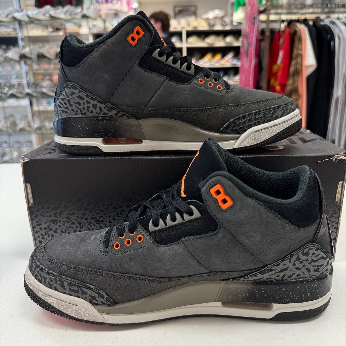 Jordan Brand Size 8 - Jordan 3 Retro 2023 Mid Fear - CT8532-080 Size US 8 / EU 41 - 2 Thumbnail