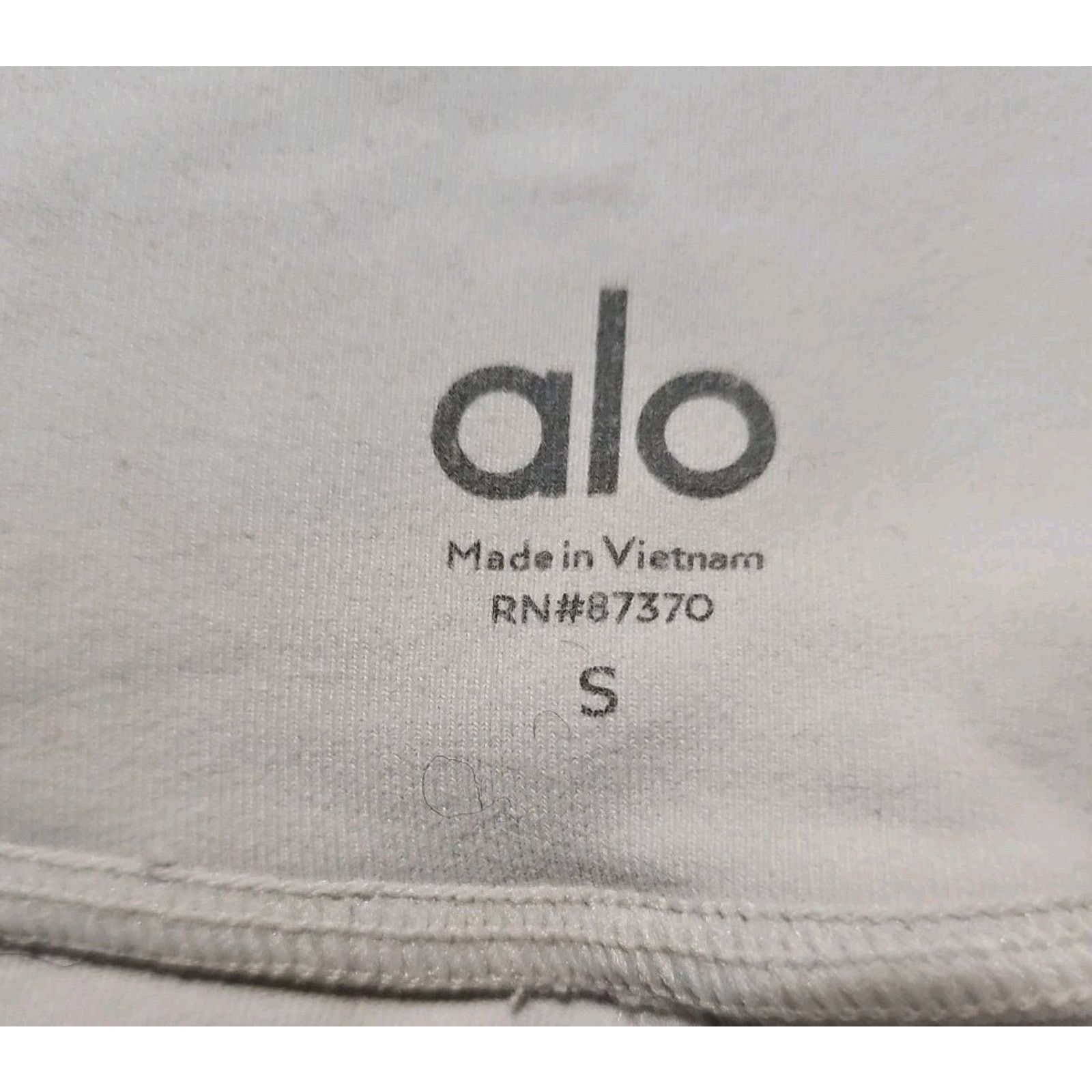 Alo Yoga Alo Yoga Airlift Energy Short 5" Biege Size S Size 25" / US 0 / IT 36 - 7 Thumbnail