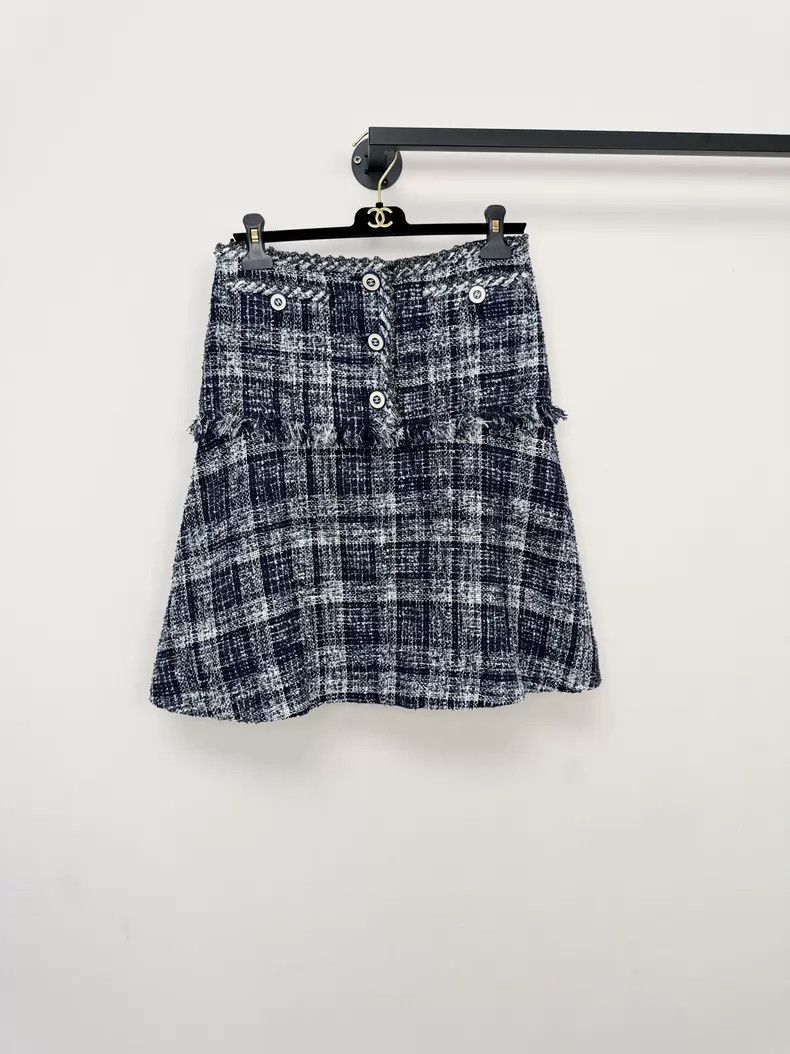 Chanel Chanel Tweed braided skirt Size 26" / US 2 / IT 38 - 1 Thumbnail