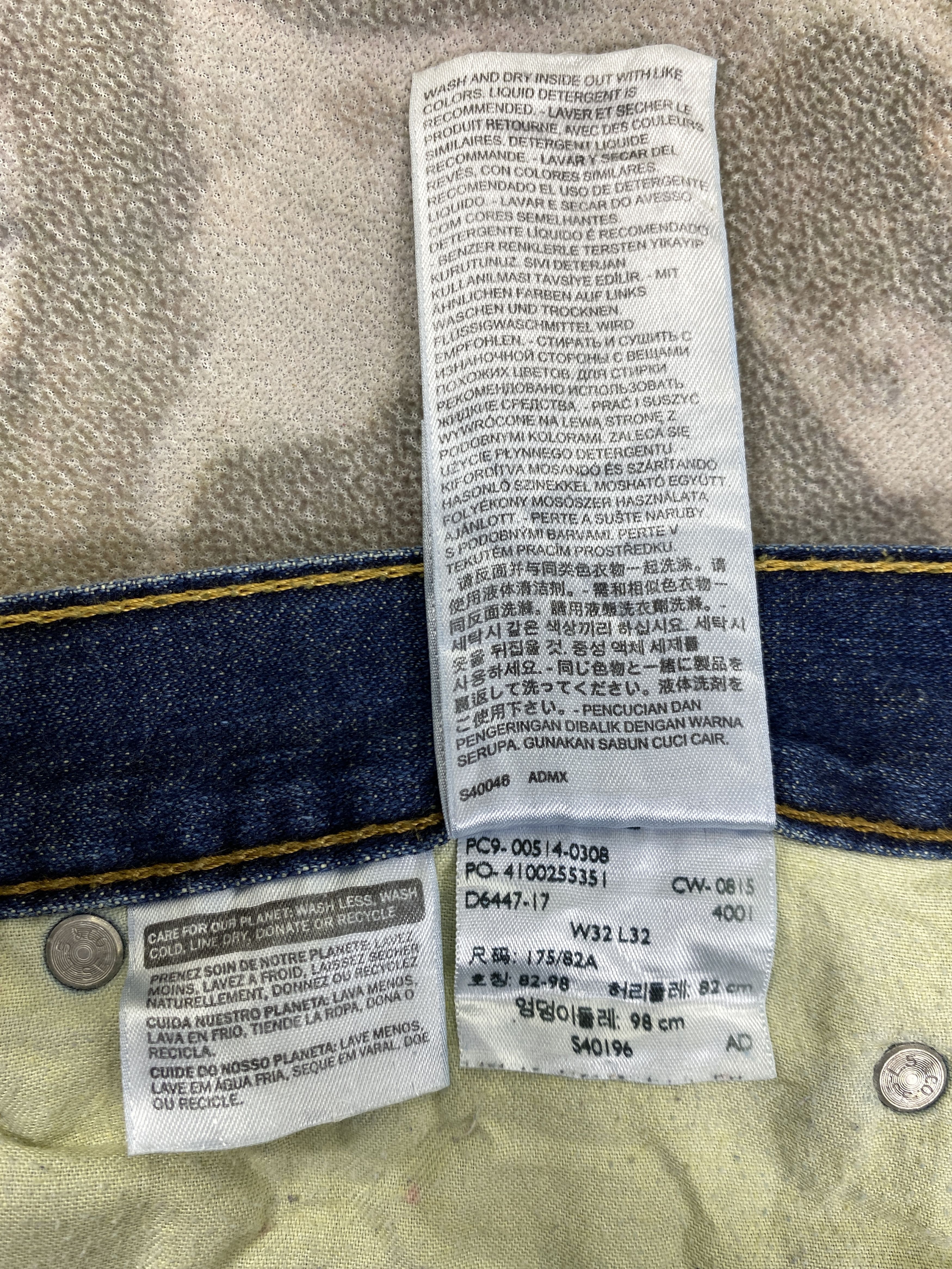 Levi's Vintage Levi's 514 Dark Blue Denim 33 x 32 -JN646 Size US 33 - 11 Thumbnail