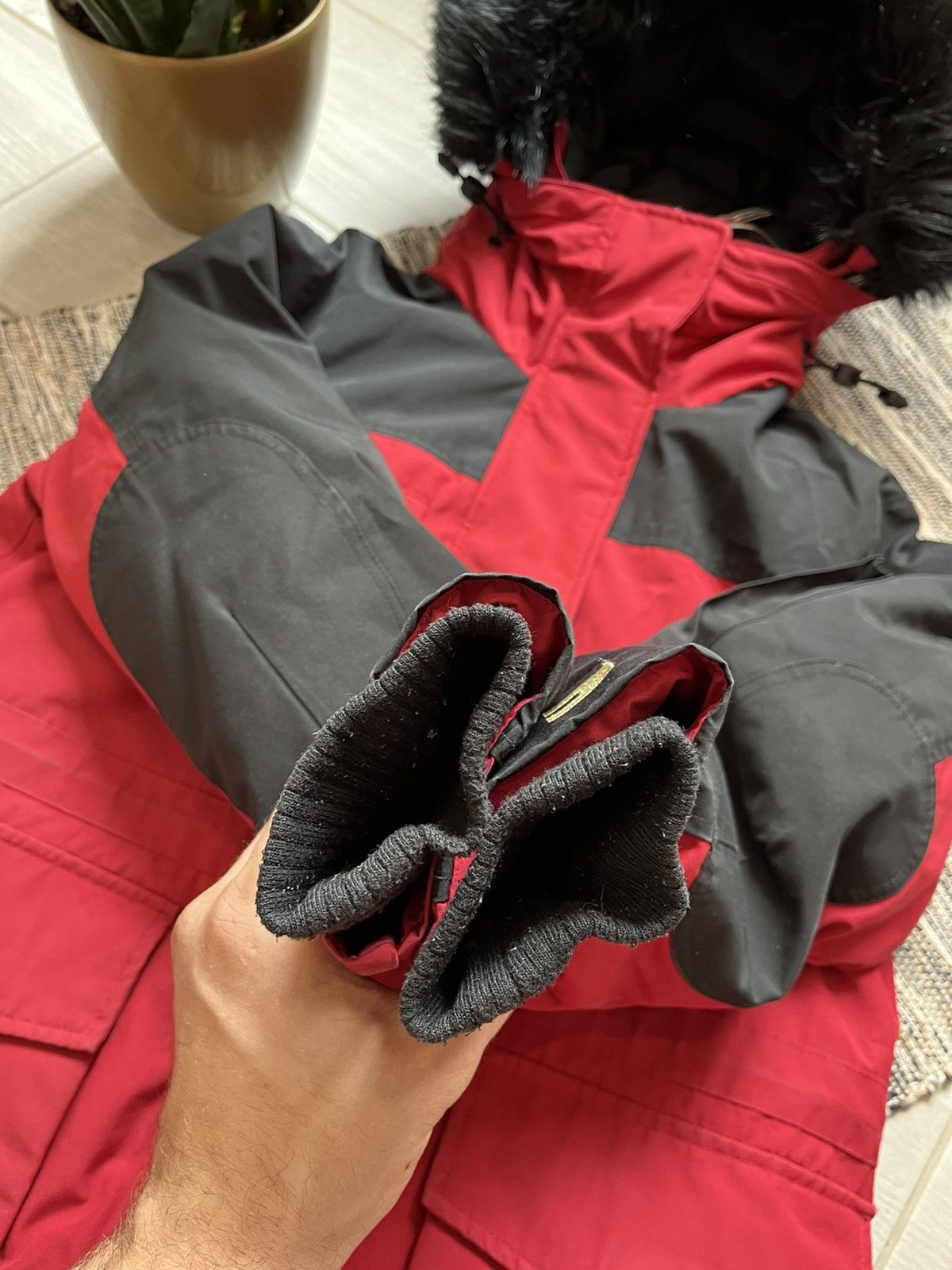Tommy Hilfiger Tommy Hilfiger Parka Women's down jacket red minimalistic Size XS / US 0-2 / IT 36-38 - 12 Thumbnail