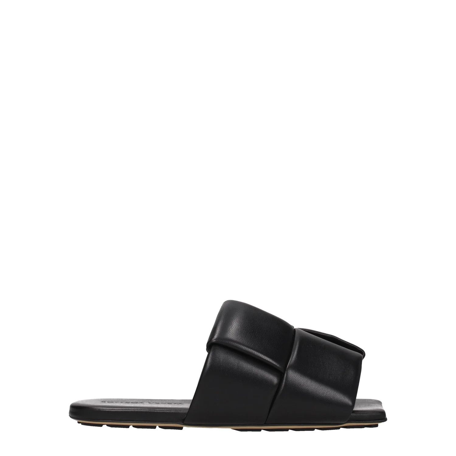 ob1o1e0325 Leather Slippers in Black