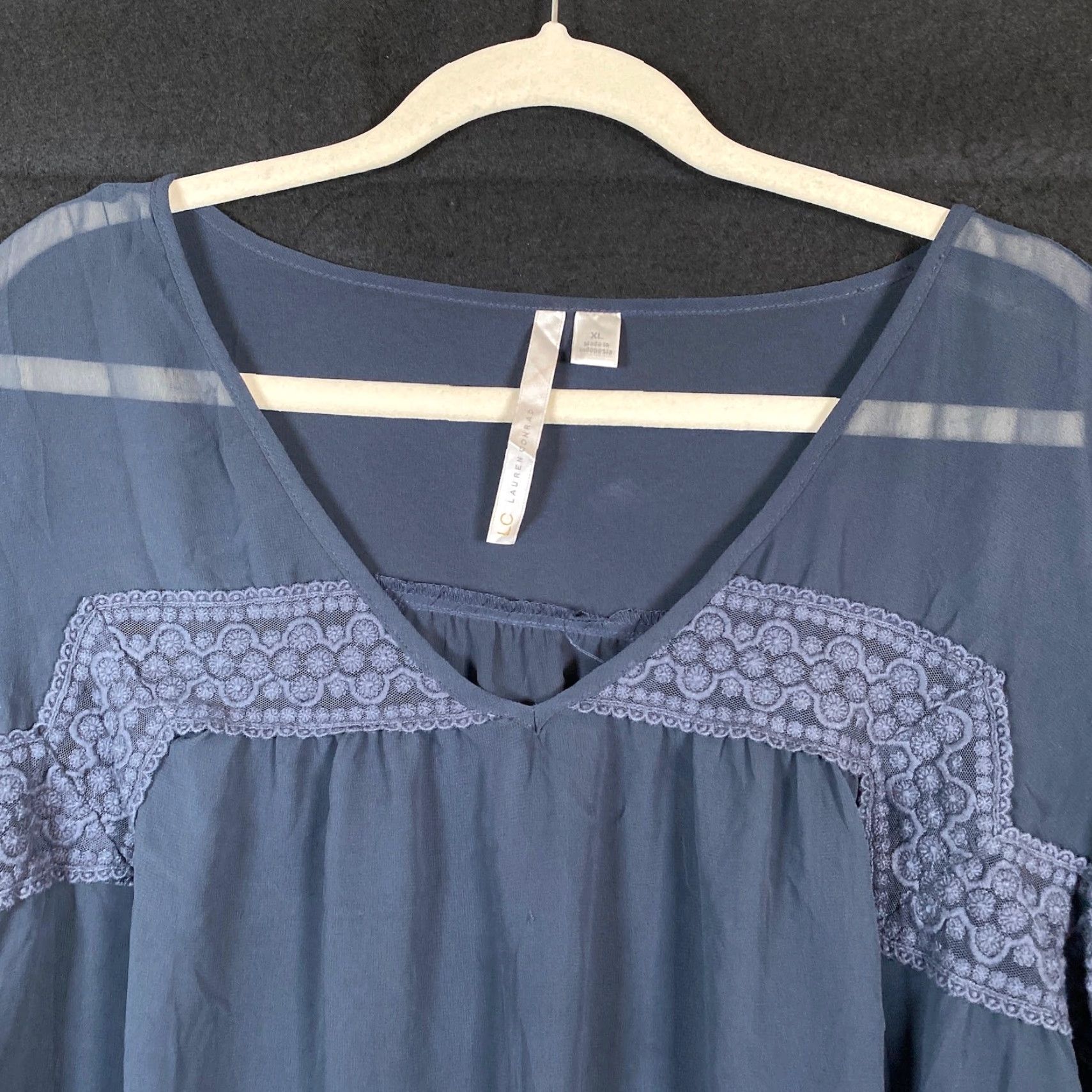 Lauren Conrad Lauren Conrad Blouse Blue V-Neck 3/4 Sleeve Sheer Tunic Polyester XL Womens Size XL / US 12-14 / IT 48-50 - 2 Thumbnail