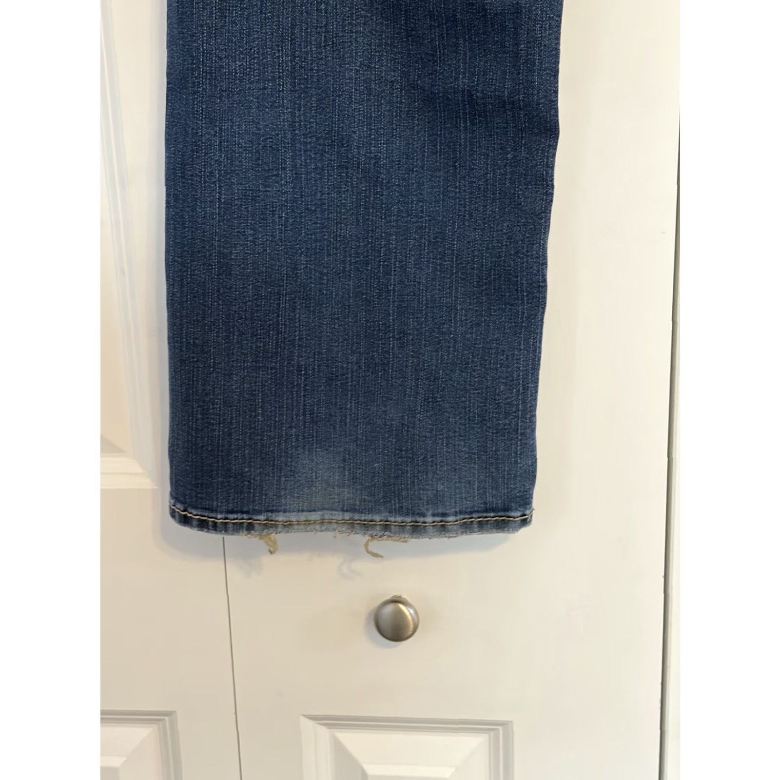 Silver Jeans Co. Silver Jeans Zac Relaxed Straight Leg Dark Wash Denim Jeans 38x30 Men's 5-Pocket Blue Zac Model Thick Stitch Regular Rise Mid-Blue Leather? Size US 38 / EU 54 - 4 Thumbnail