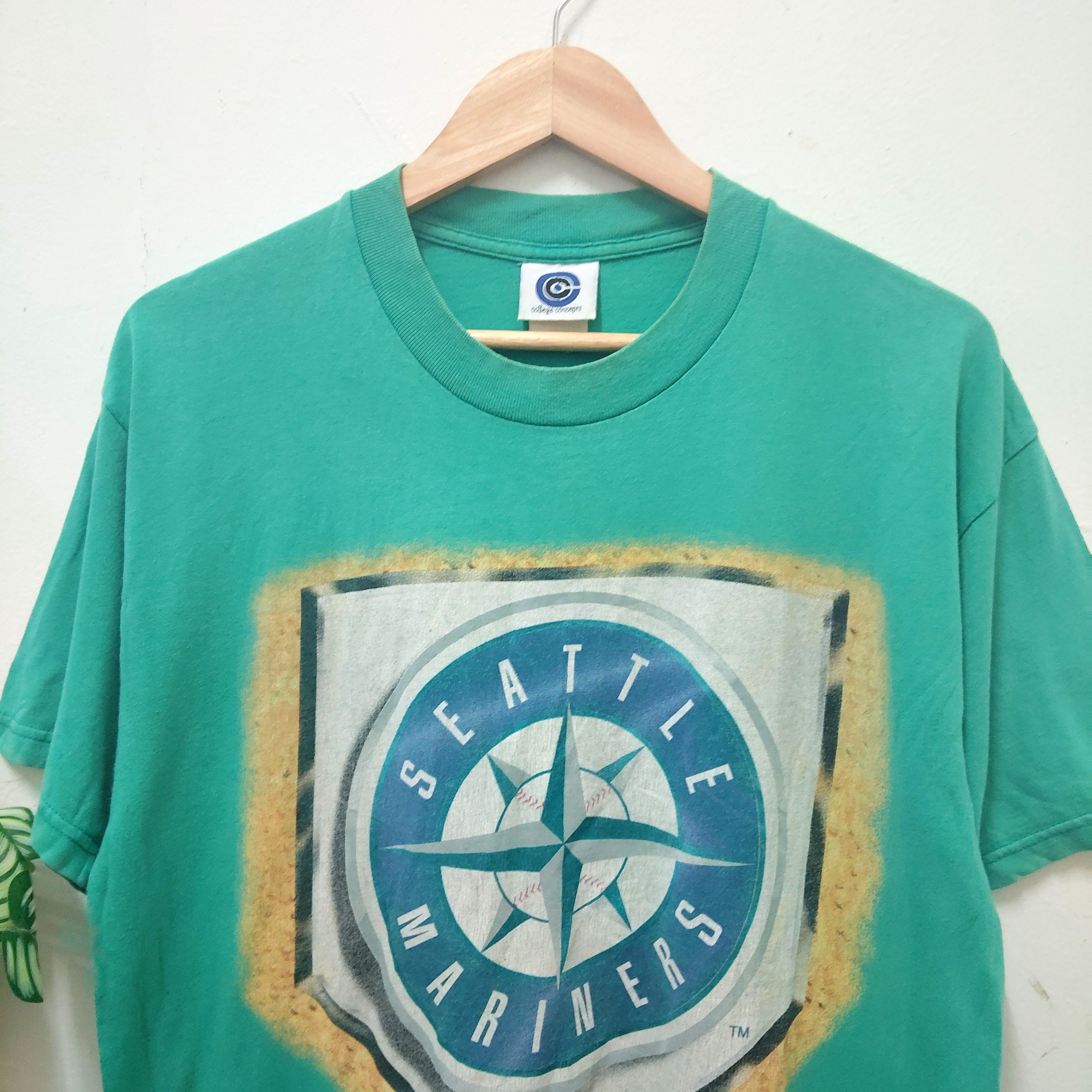 Vintage Vintage 1996 Seattle Mariners t shirt promo Size US L / EU 52-54 / 3 - 3 Thumbnail