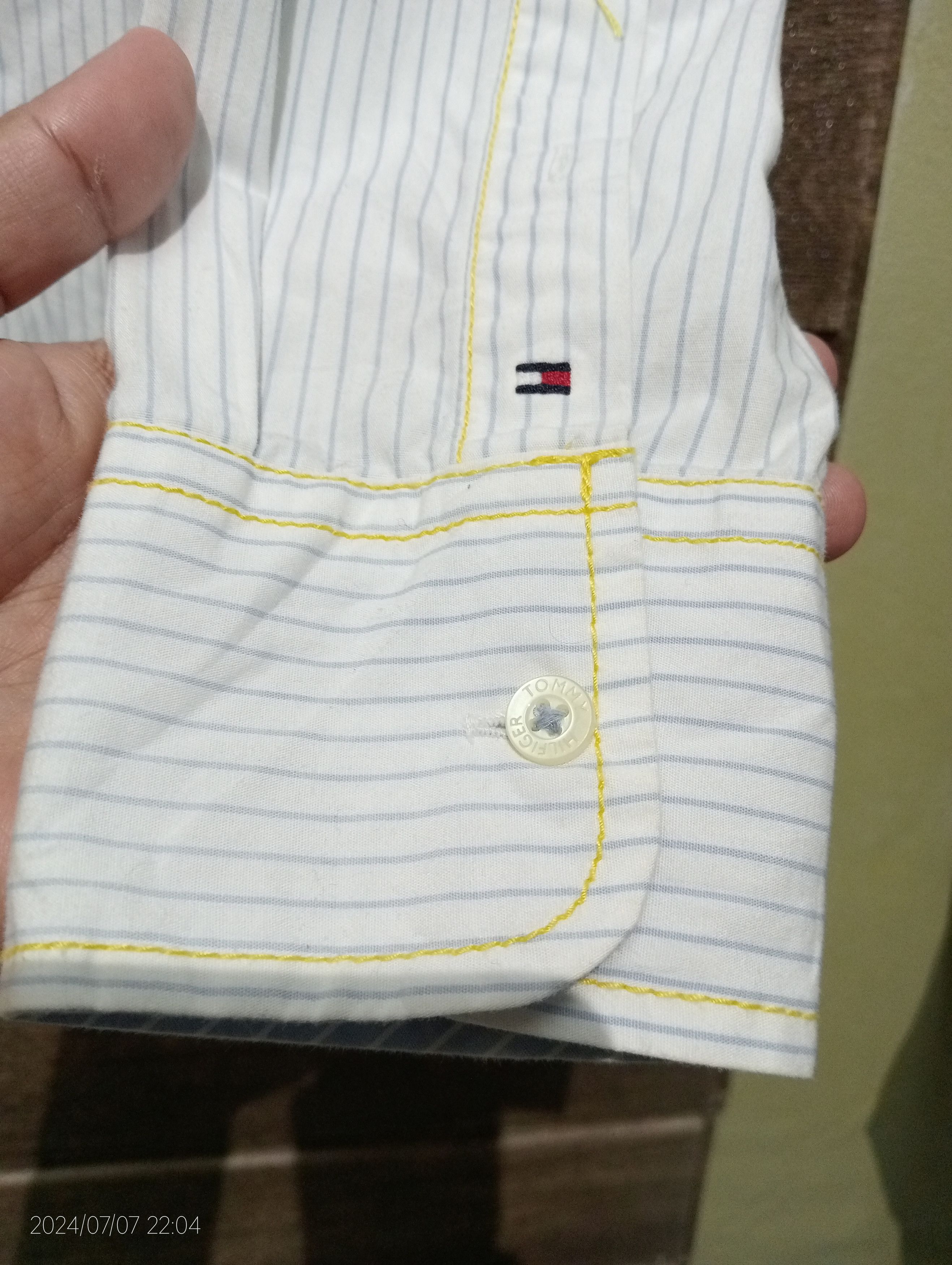 Tommy Hilfiger Tommy Hilfiger Long Sleeve Shirt Button Down Size US M / EU 48-50 / 2 - 9 Thumbnail