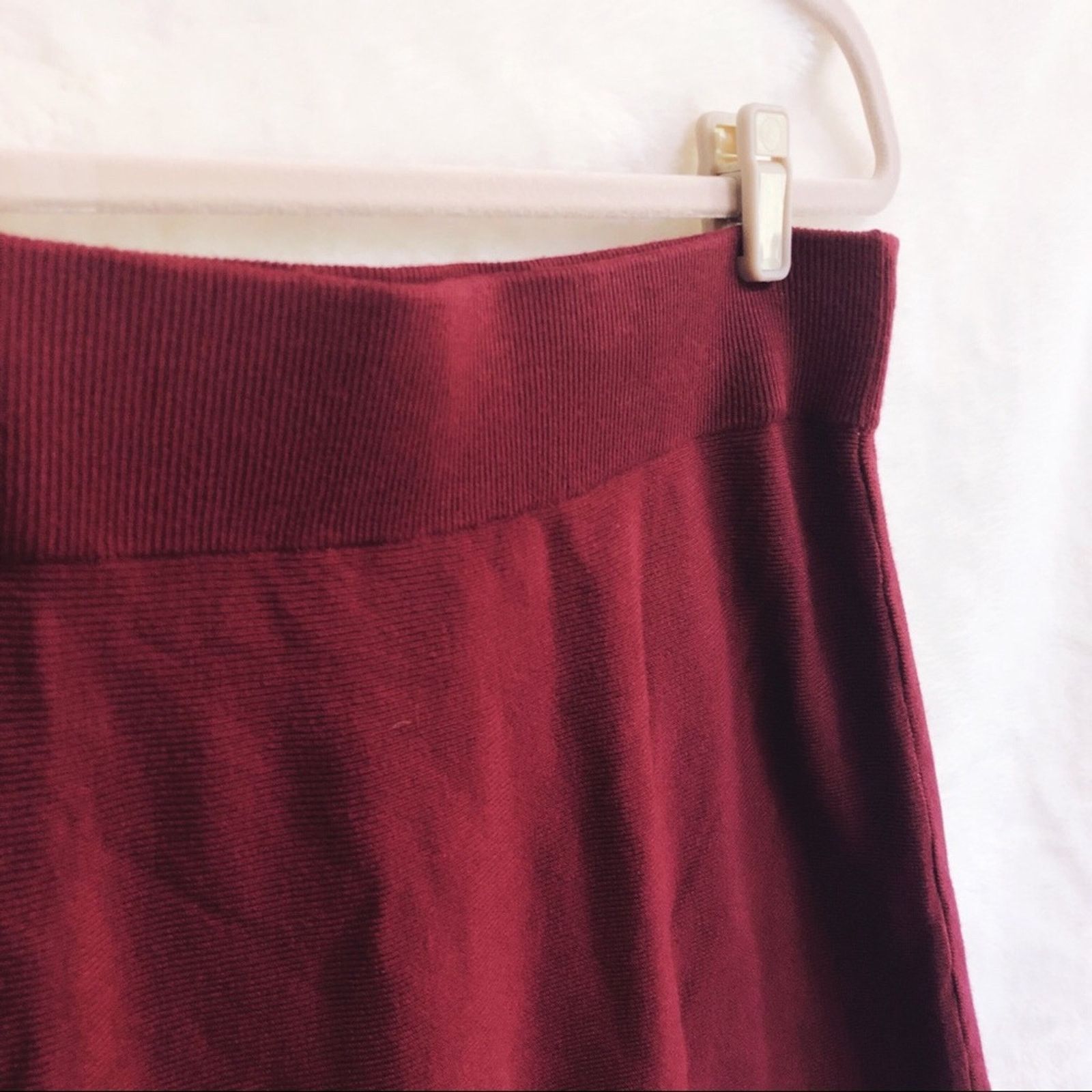 Loft LOFT Crimson Red Sweater Flippy Skirt Size 28" / US 6 / IT 42 - 8 Thumbnail