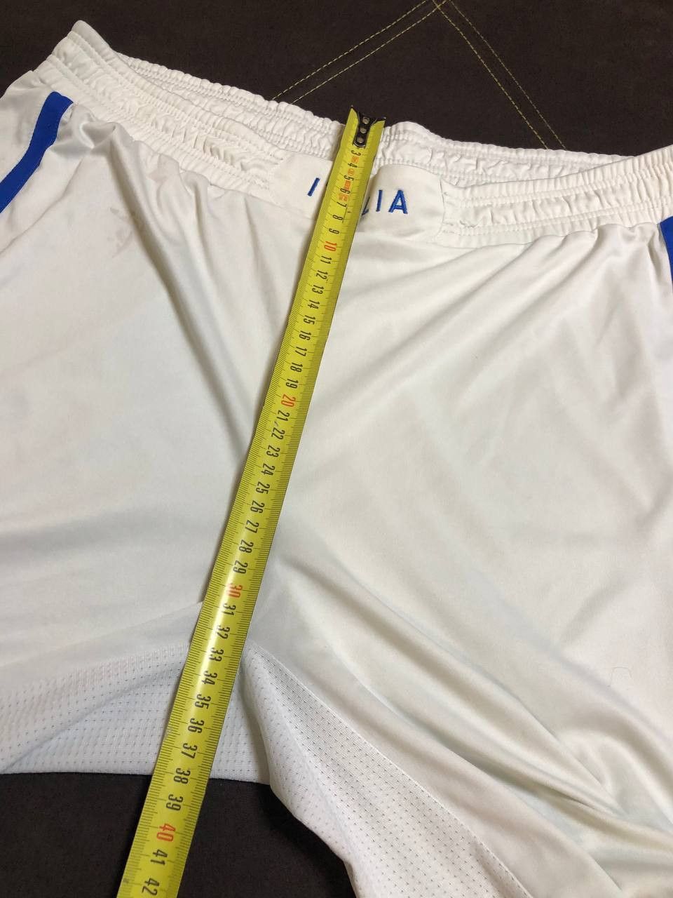 Puma ITALY HOME FOOTBALL SOCCER SHORTS PUMA Size US 34 / EU 50 - 7 Thumbnail
