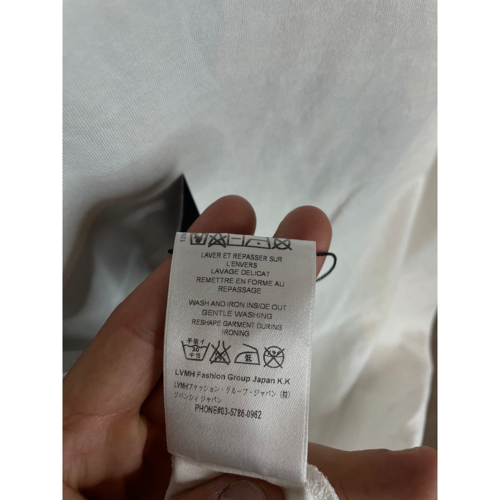 Givenchy Givenchy Tee White Teal (Missing Top Tag) Used Medium Size US M / EU 48-50 / 2 - 4 Thumbnail