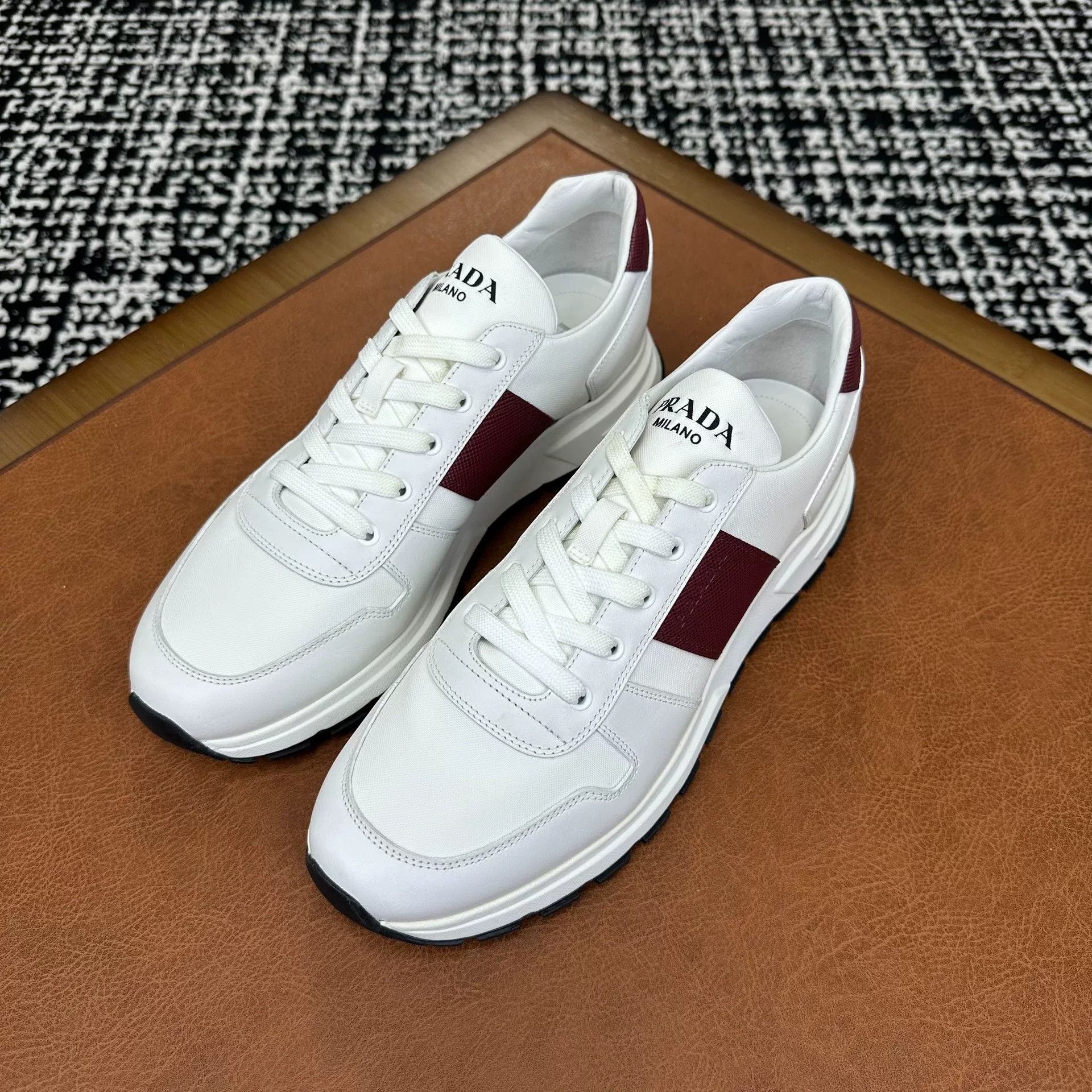 Prada Prada Casual Red Lowtop Sneakers 10 Men Size US 10 / EU 43 - 1 Thumbnail