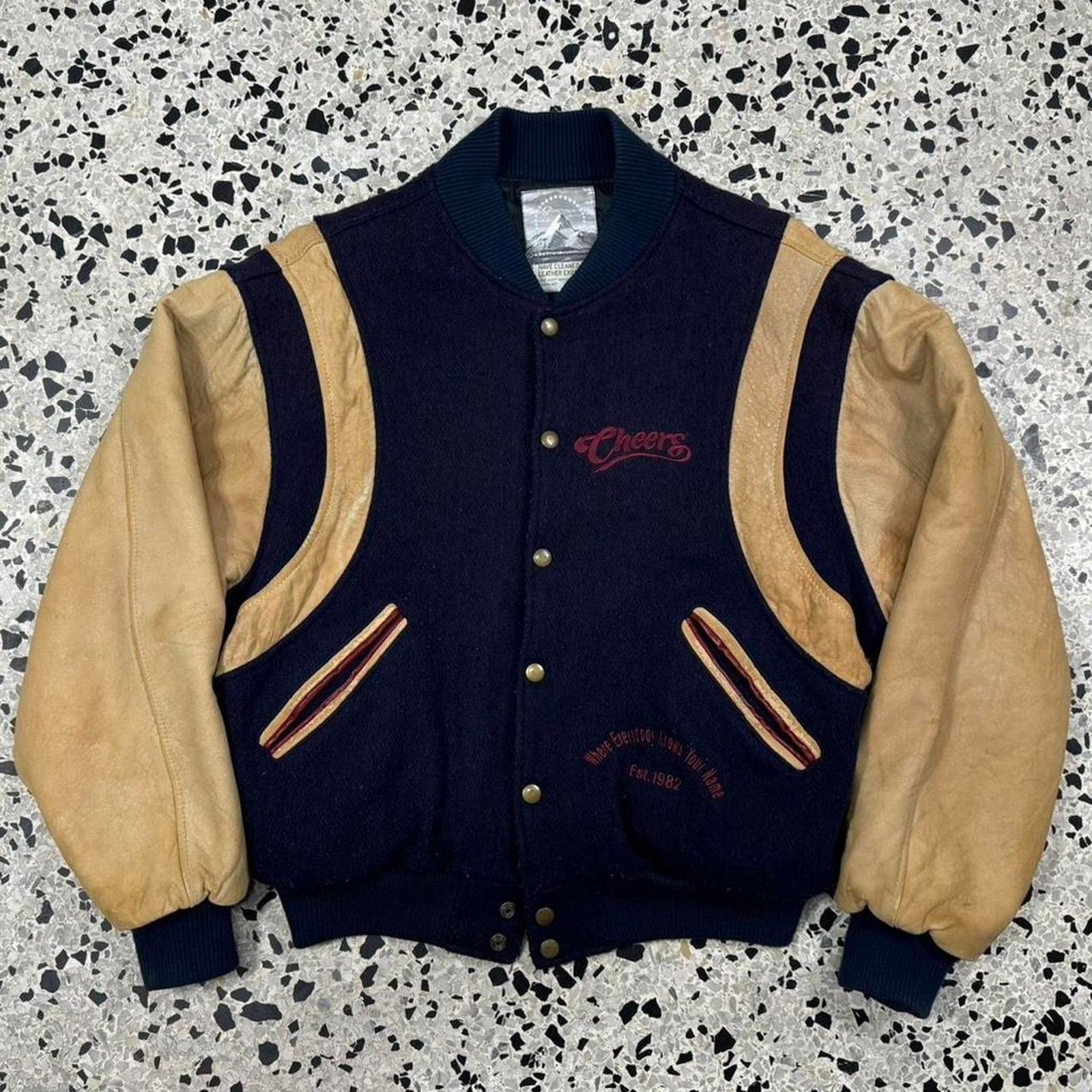 Vintage VINTAGE 80S 90S PARAMOUNT PICTURES CHEERS PROMOTIONAL JACKET Size US M / EU 48-50 / 2 - 1 Thumbnail