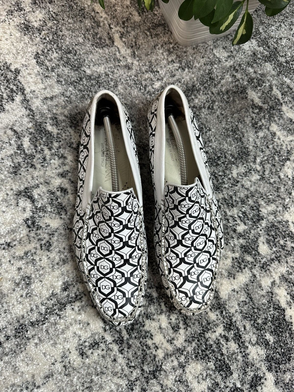 Dolce & Gabbana D&G Dolce & Gabbana Luxury Vintage Monochrome Size US 8.5 / EU 41-42 - 10 Thumbnail