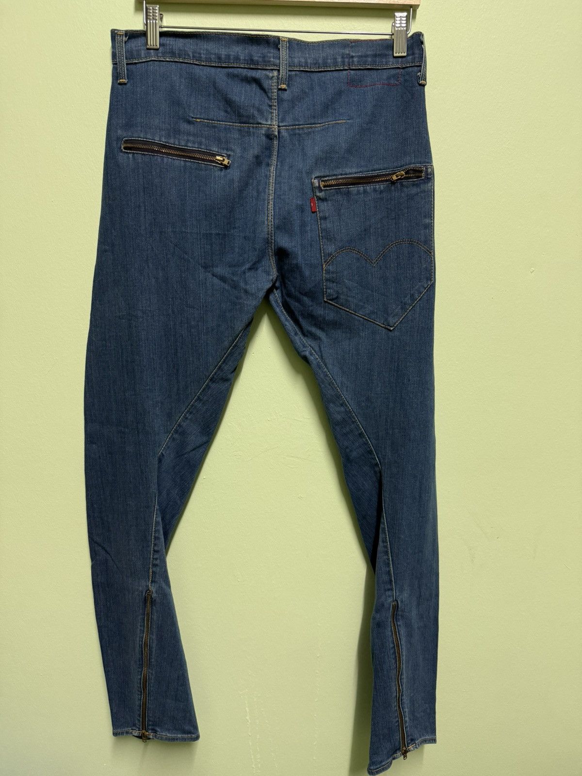 Levi's Vintage Levis Red Twisted Leg Size US 32 / EU 48 - 4 Thumbnail