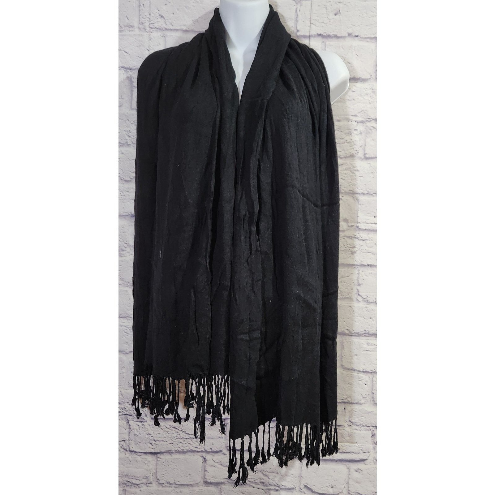 Other Black With Tassels Scarf Lightweight Cozy Soft Size ONE SIZE - 1 Thumbnail