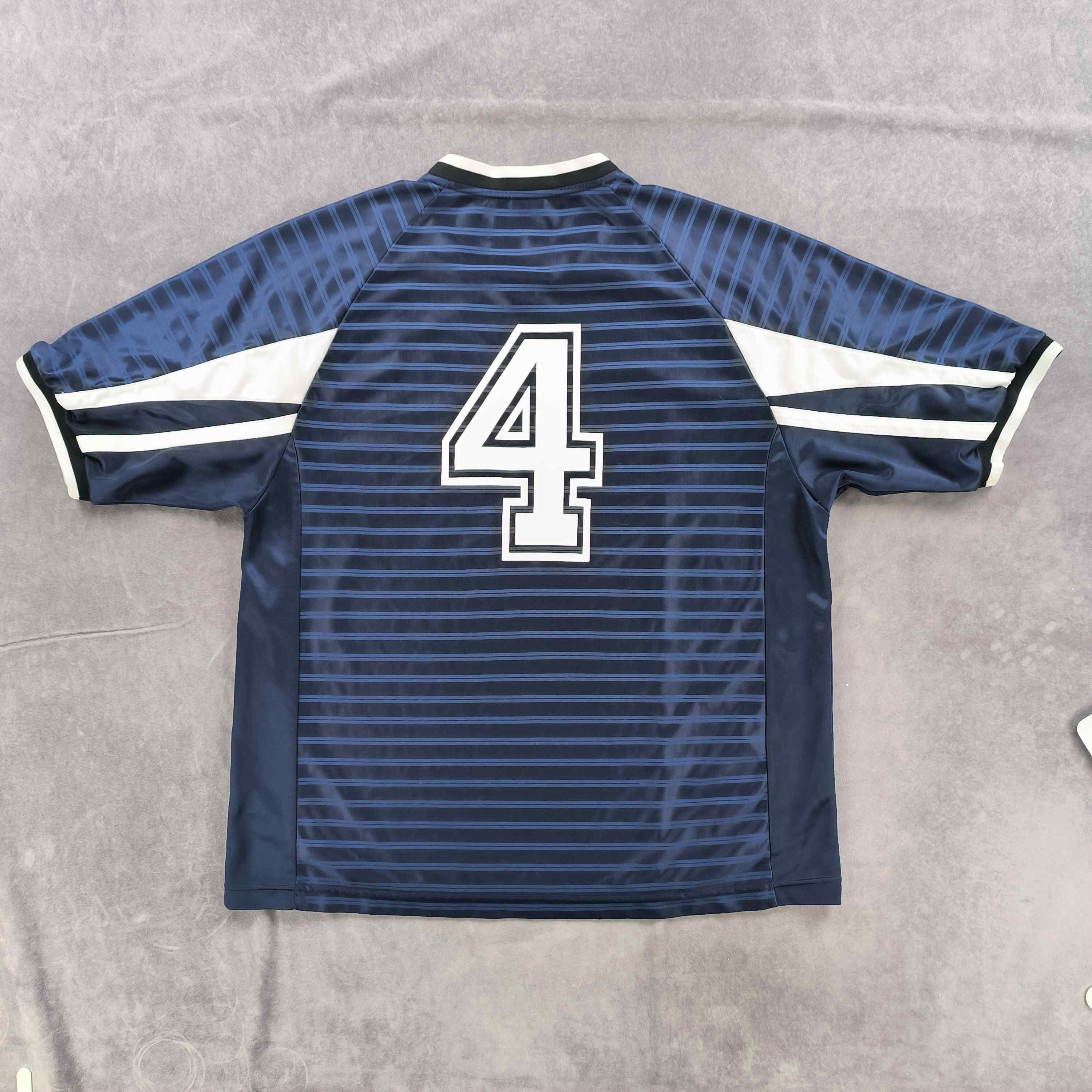 Nike Urania Geneve Sport 2000-02 Nike home #4 football jersey L Size US L / EU 52-54 / 3 - 2 Thumbnail