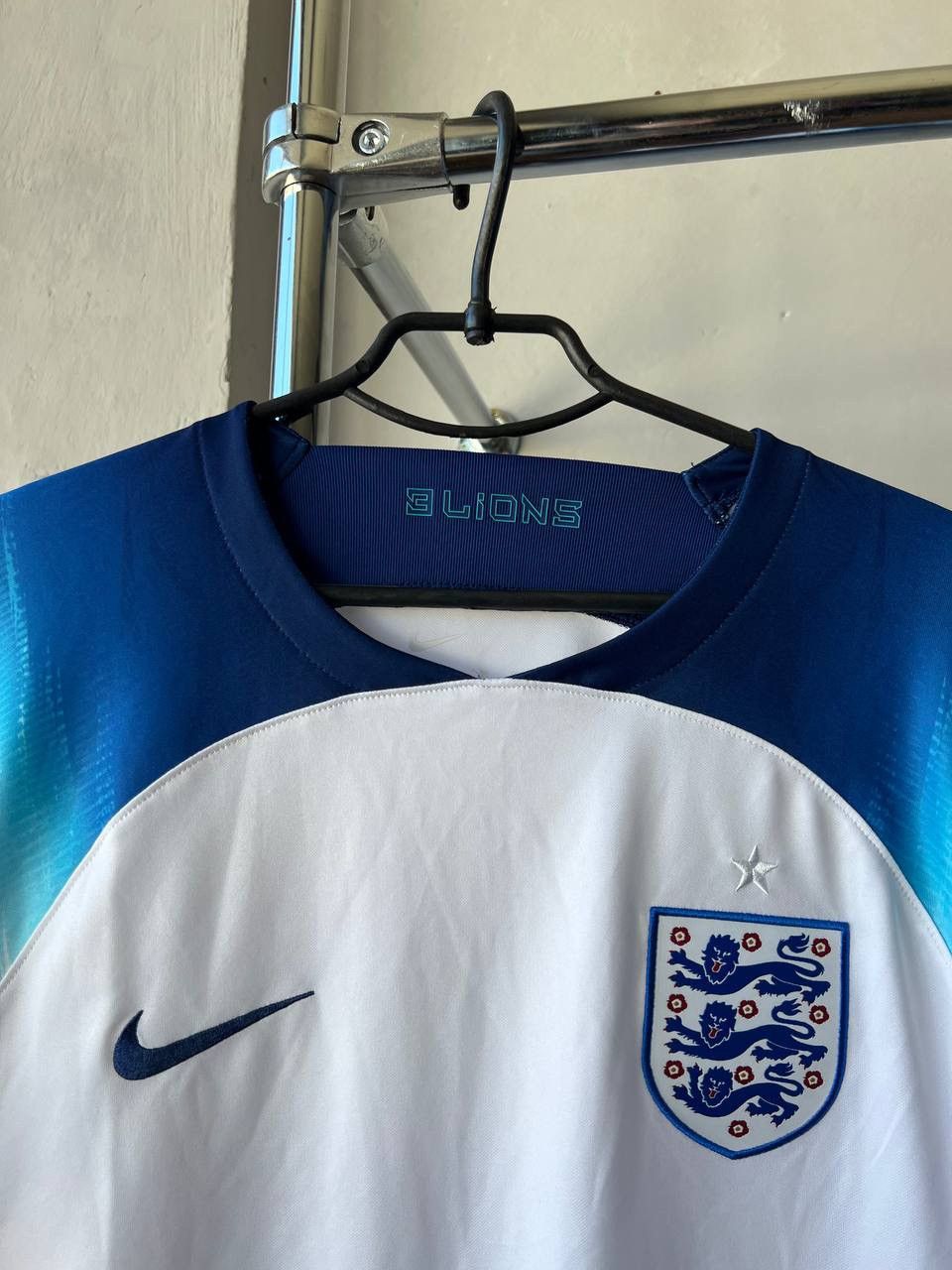 Nike 2022/23 ENGLAND TEAM HOME SOCCER JERSEY FOOTBALL SHIRT RARE Size US XL / EU 56 / 4 - 4 Thumbnail