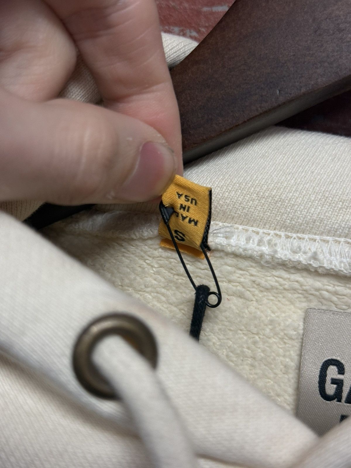 Gallery Dept. Gallery DEPT Cream Hoodie Size Small Few Marks Size US S / EU 44-46 / 1 - 16 Thumbnail