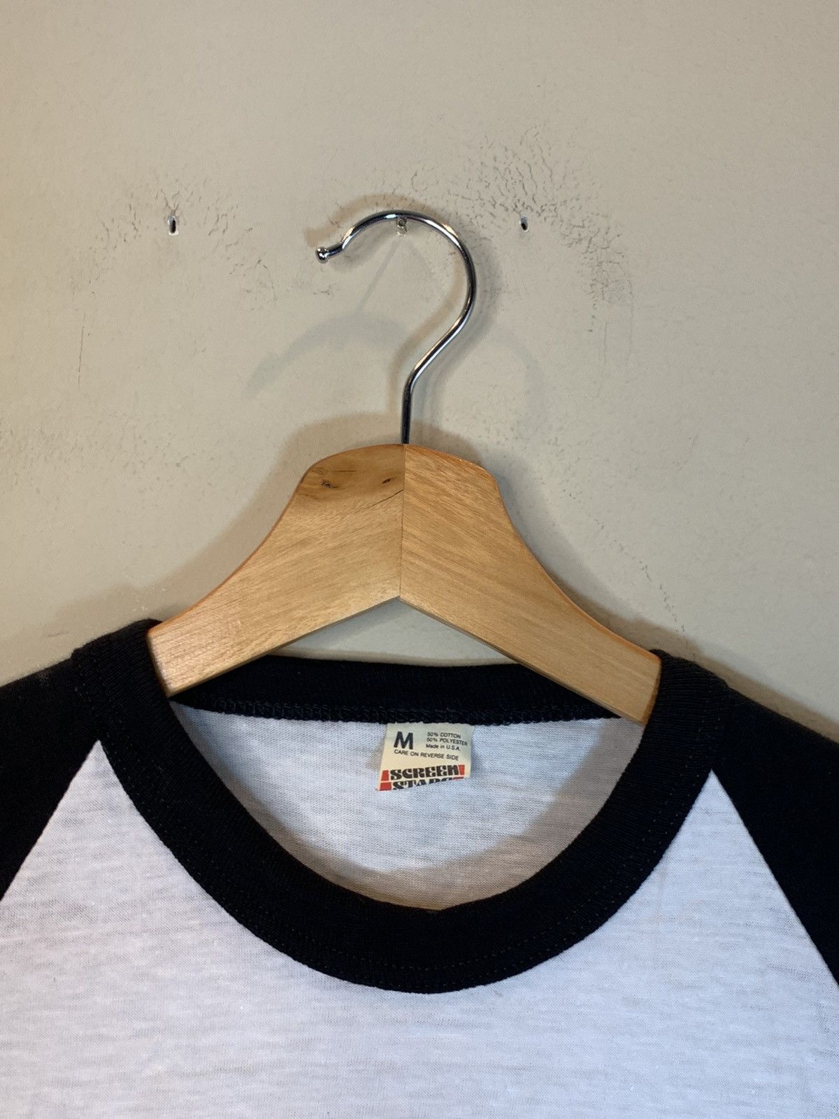 Band Tees × Vintage *RARE* Vintage 1984 Willie Nelson Single Stitch Raglan Shirt Size US M / EU 48-50 / 2 - 8 Thumbnail