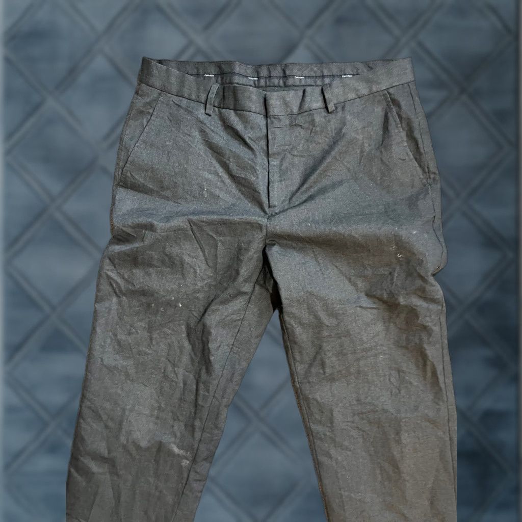 Calvin Klein Calvin Klein Pants Dress Flat Front Mens 34x32 Gray Polyester Blend Modern Size US 34 / EU 50 - 1 Thumbnail