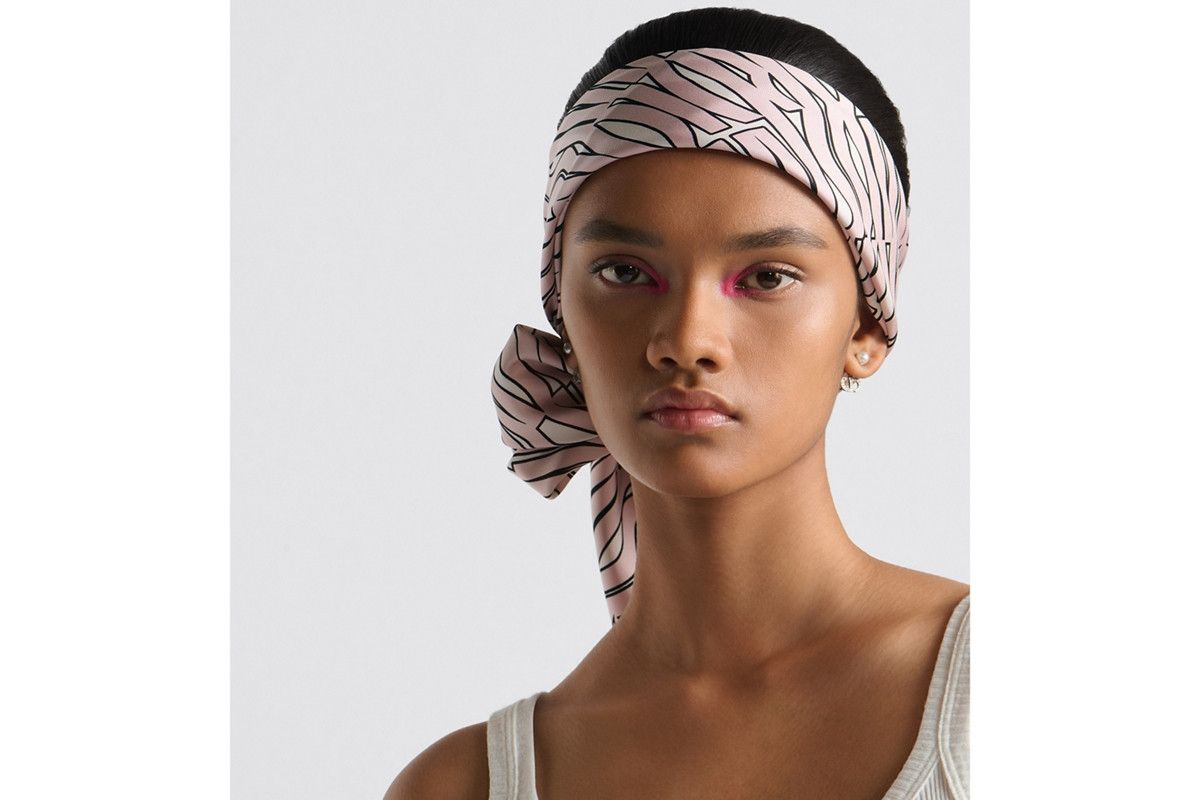 Dior o1bcso1str0226 Size:OS/90 Square Scarf in White/Pale Pink Size ONE SIZE - 5 Thumbnail