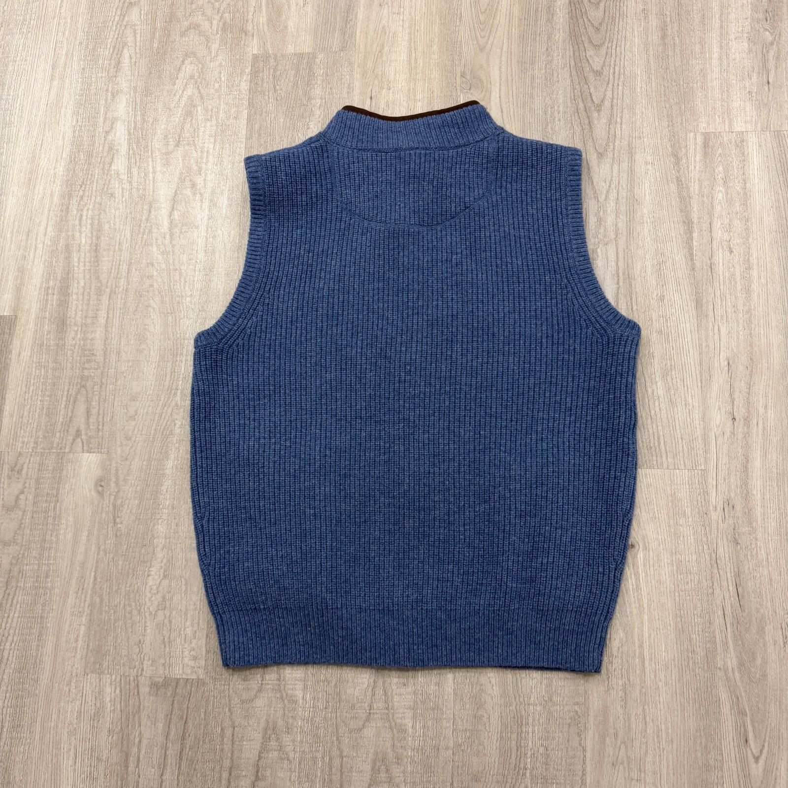 L.L. Bean LL Bean Waterfowl Sweater Vest Men's Large Blue Lambswool Size US L / EU 52-54 / 3 - 6 Thumbnail