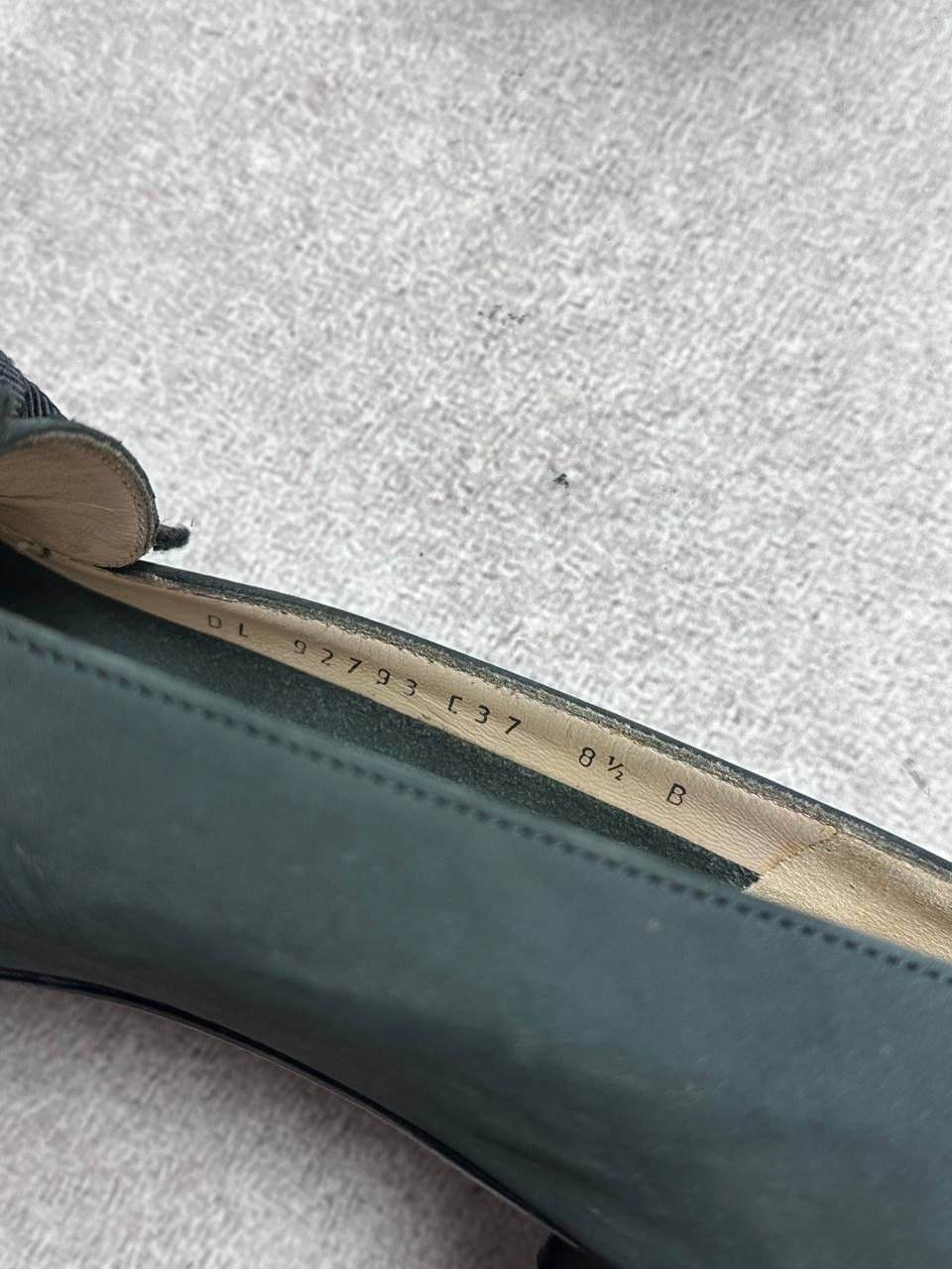 Salvatore Ferragamo Vintage Salvadore Ferragamo Luxury Woman's Flats Size US 8.5 / IT 38.5 - 9 Thumbnail