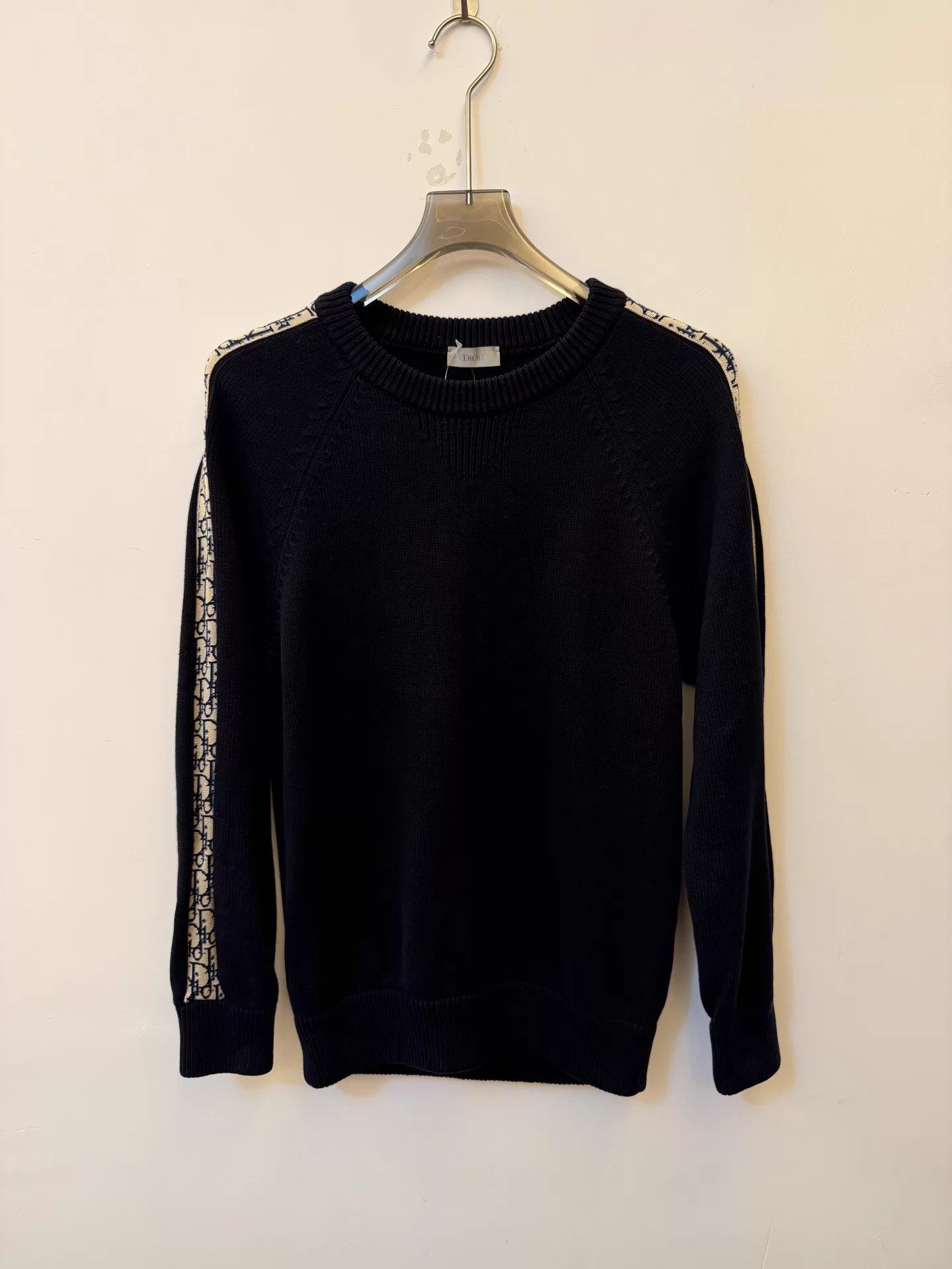 Dior DIOR Essentials Men's Side Letter Crew Sweater Size S Size US S / EU 44-46 / 1 - 1 Thumbnail