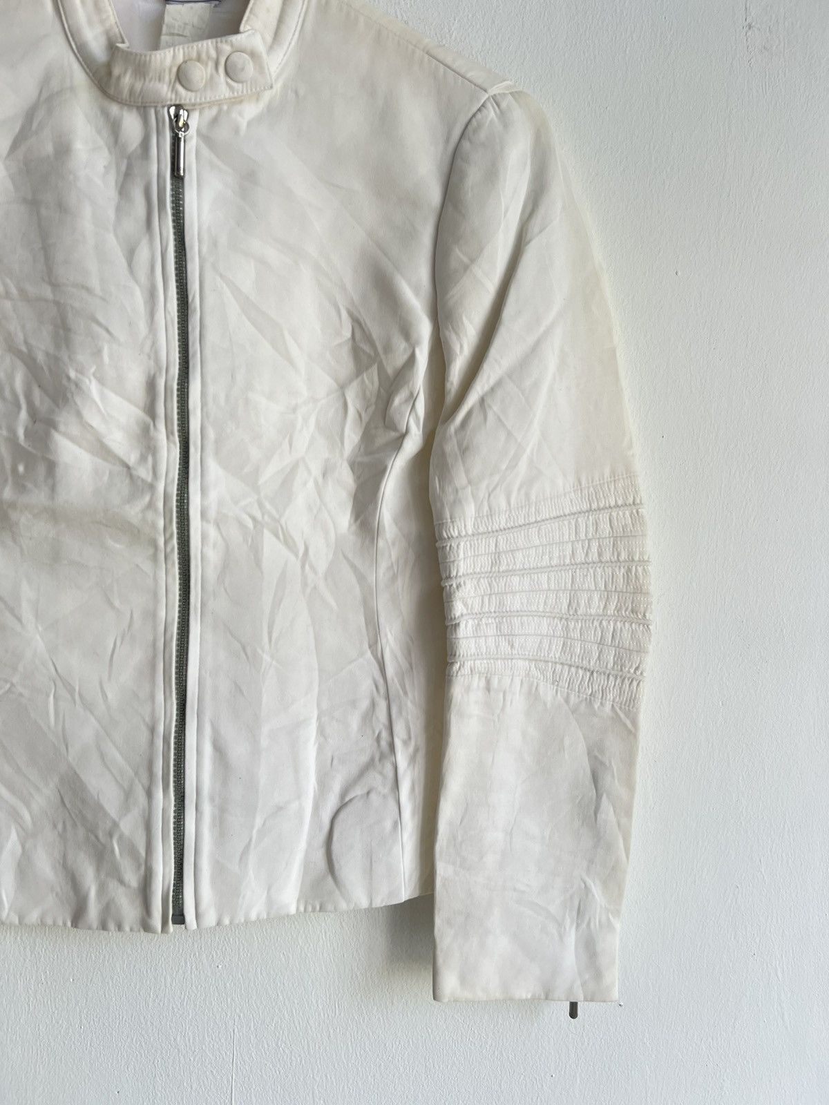 Versace Vintage Gianni Versace Off White Zipper Riding Biker Jacket Size US S / EU 44-46 / 1 - 5 Thumbnail