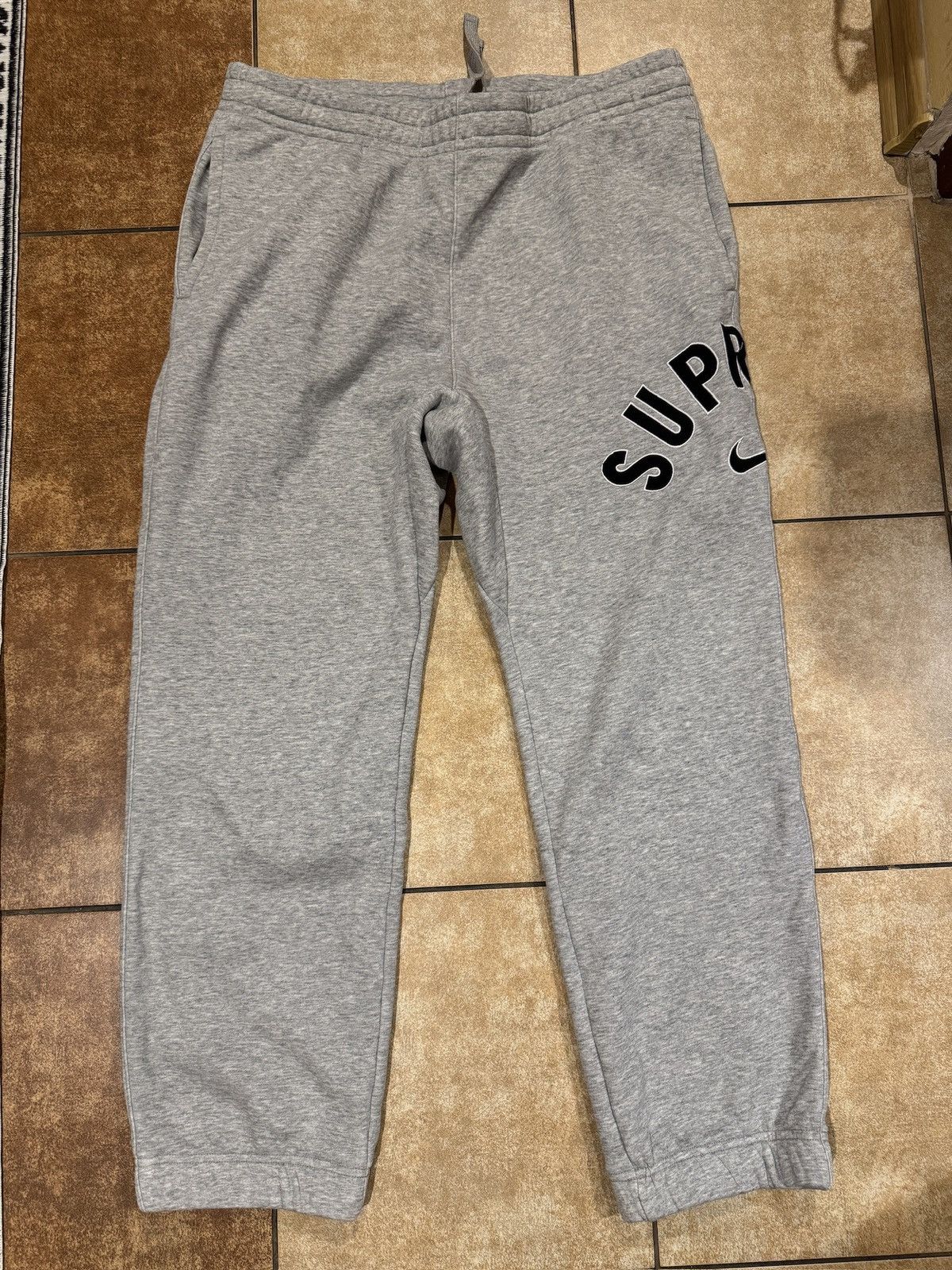 Nike × Supreme Nike x supreme Size US 40 / EU 56 - 1 Thumbnail