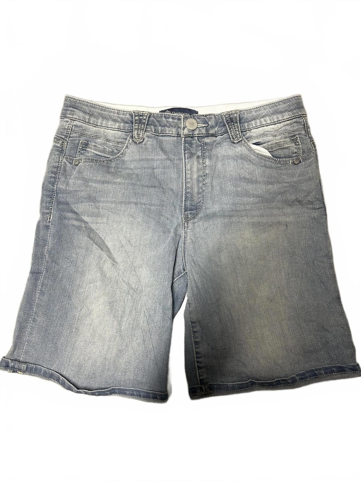 Designer Democracy Women's Denim Shorts - Size 8 - Light Wash Size 27" / US 4 / IT 40 - 1 Thumbnail