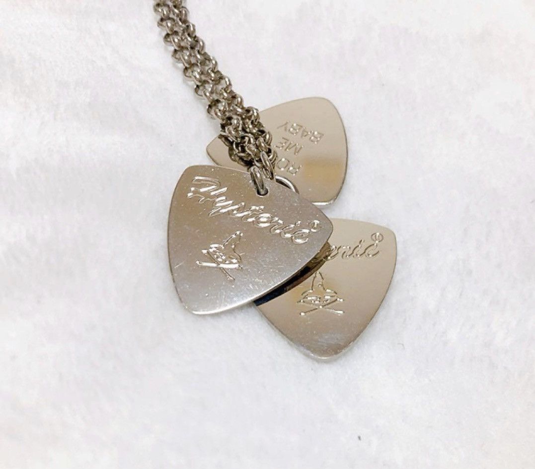 Hysteric Glamour Hysteric Glamour necklace guitar girl pick Size ONE SIZE - 3 Thumbnail