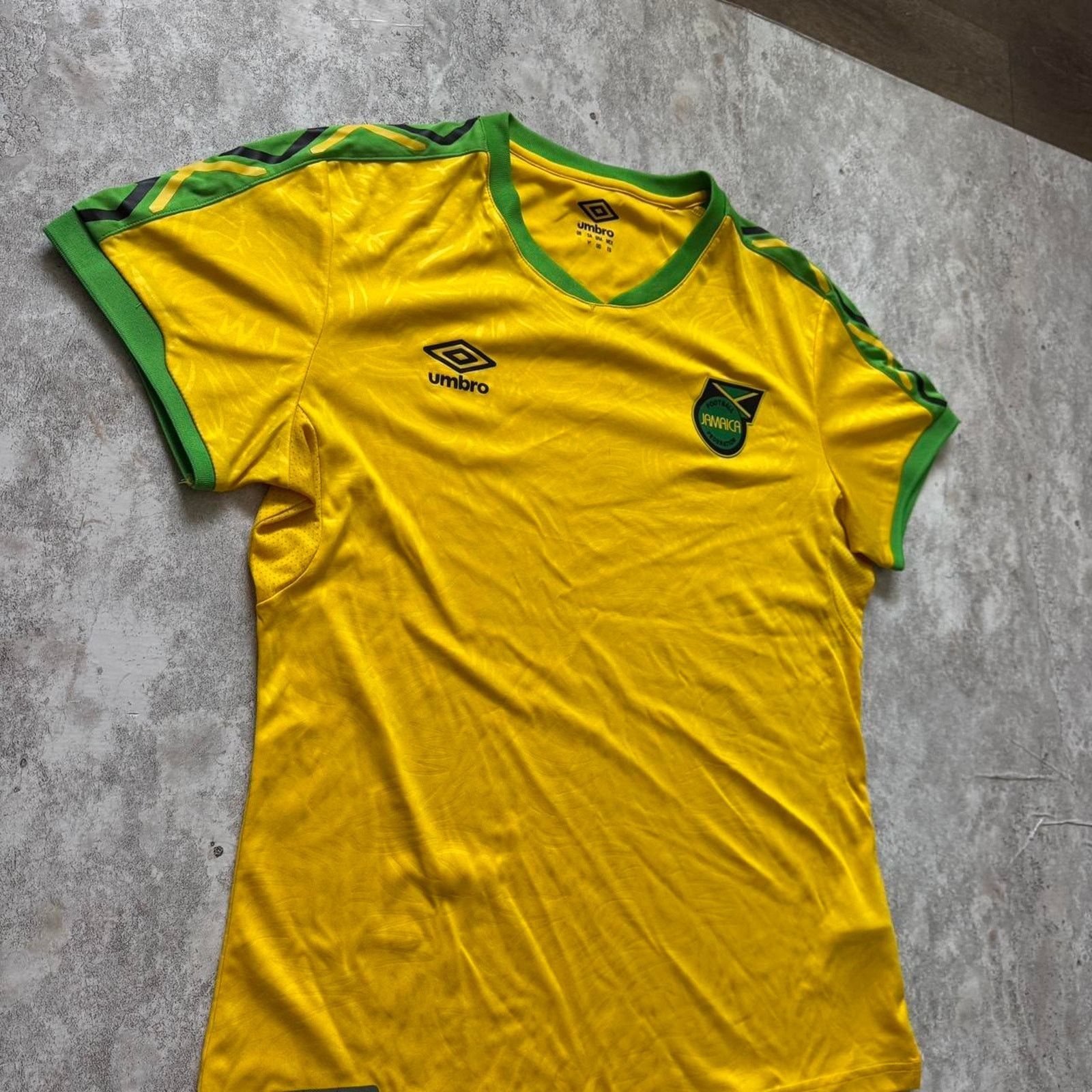 Umbro Women’s Jamaica 2018-19 Umbro Home Jersey – Size XL Size XL / US 12-14 / IT 48-50 - 2 Thumbnail