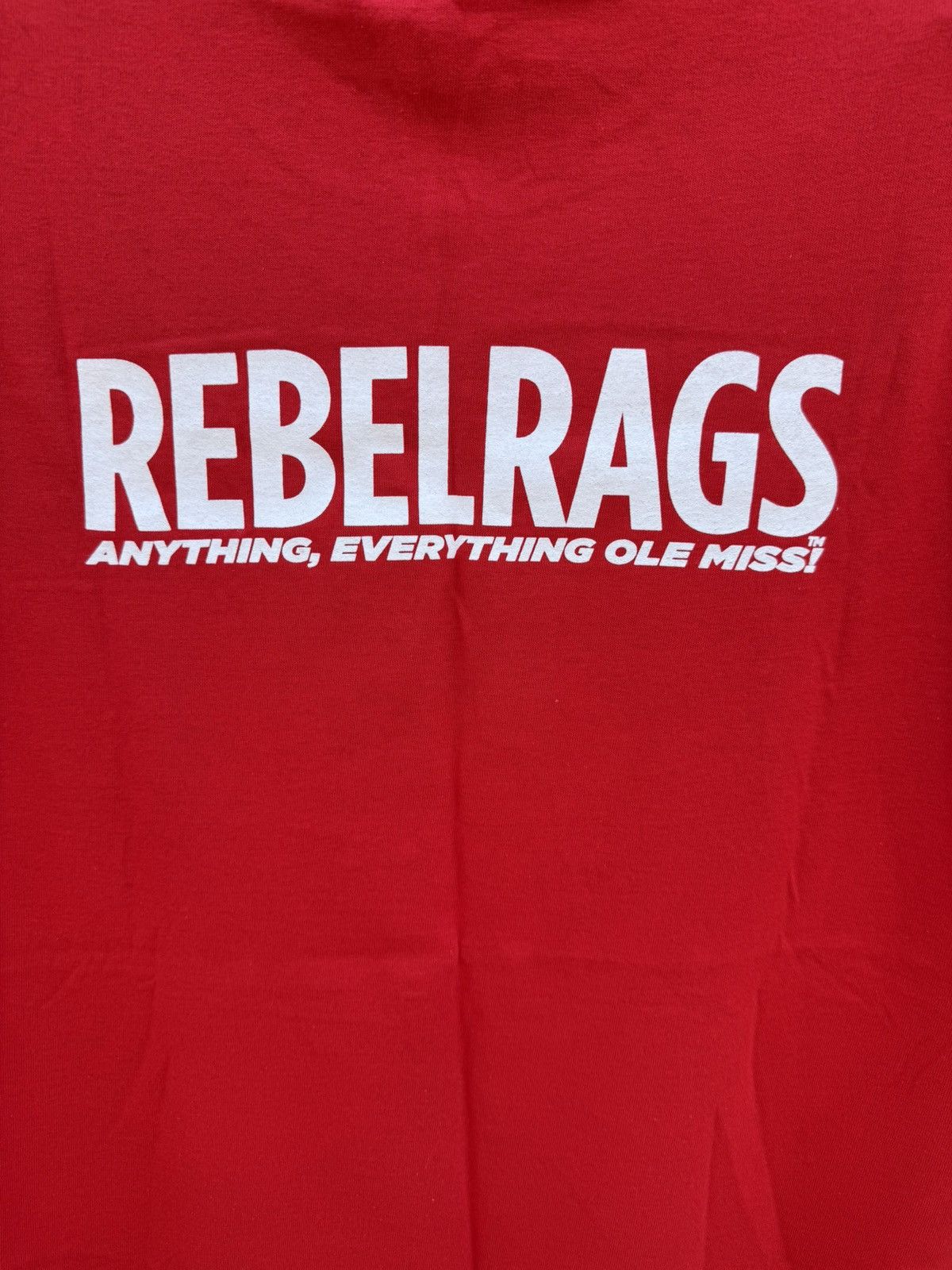Gildan Ole Miss Rebels Red Short Sleeve Beat State Egg Bowl T Shirt Size US L / EU 52-54 / 3 - 5 Thumbnail
