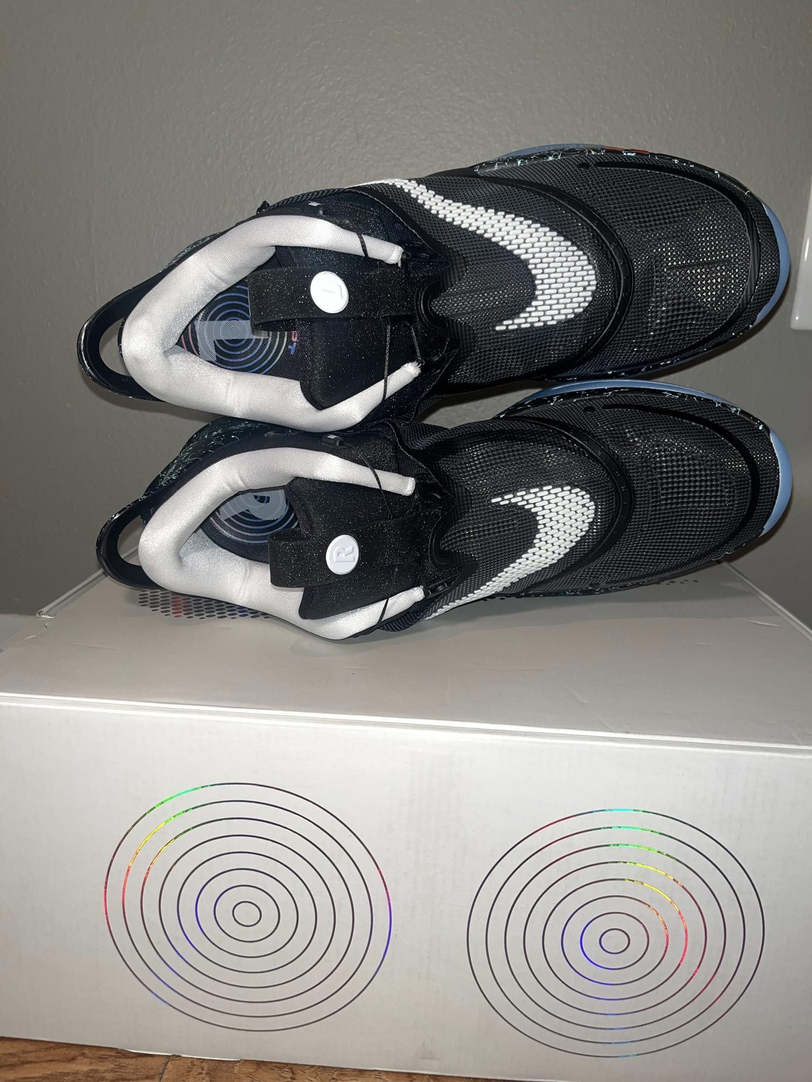 Nike Adapt BB 2.0 Mag Alternate (US Charger)