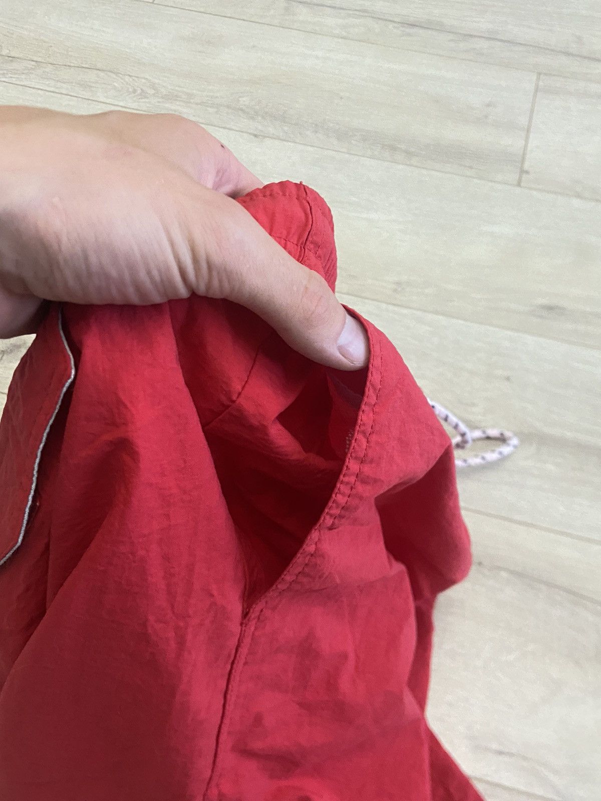 Tommy Hilfiger × Vintage Tommy Hilfiger shorts beach red vintage Size US 32 / EU 48 - 4 Thumbnail