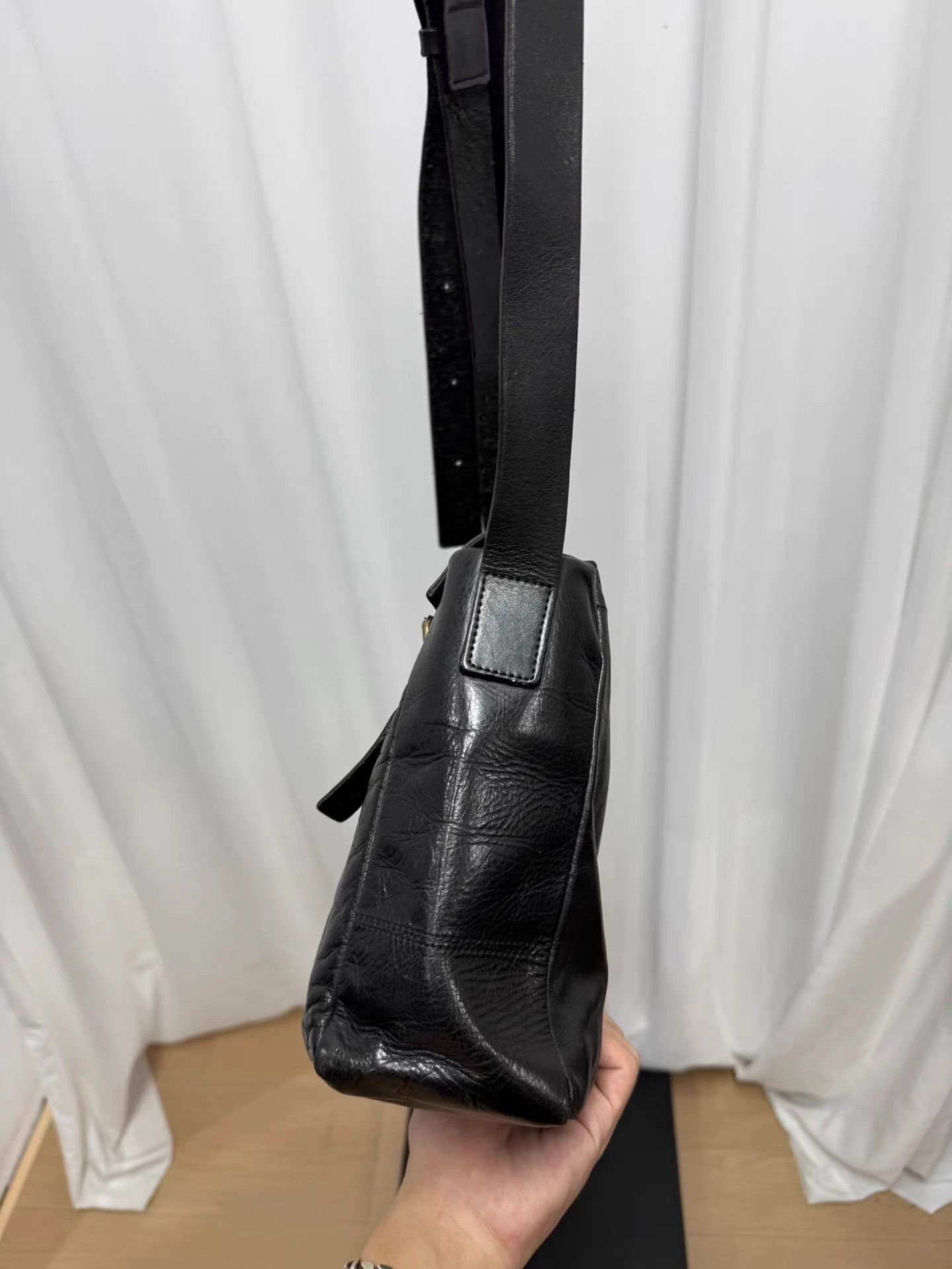 Dries Van Noten Dries van noten Padded Leather Messenger Bag K20 Size ONE SIZE - 3 Thumbnail