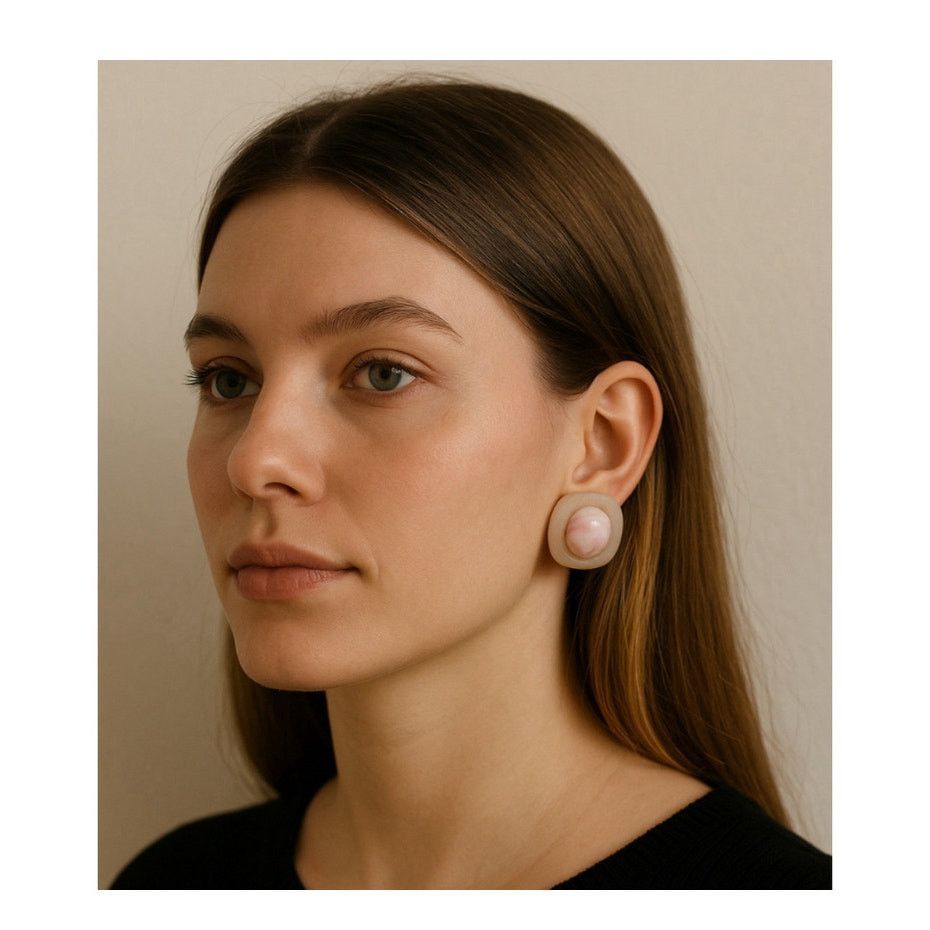 Vintage Vintage Pink Swirl Clip-On Earrings Retro Lucite Marble Size ONE SIZE - 1 Thumbnail