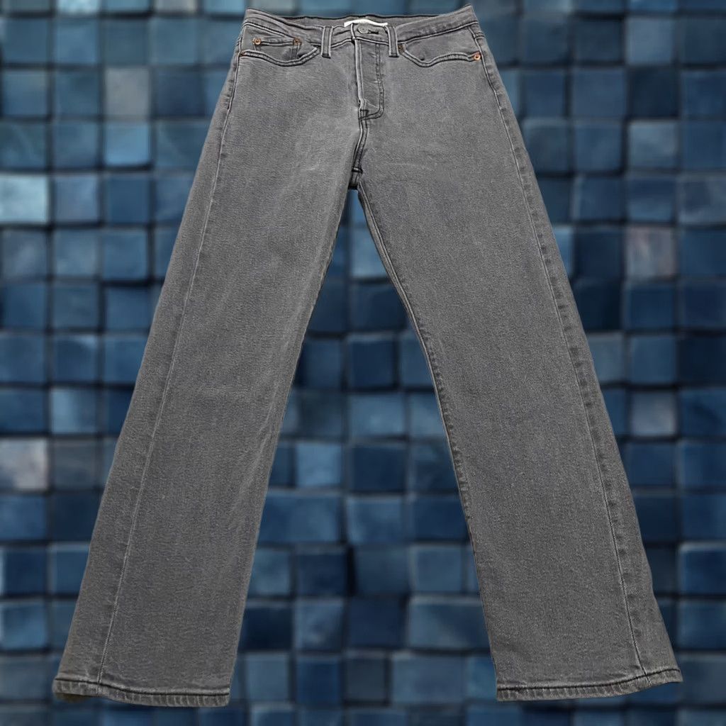Levi's Levi's Womens Jeans Gray Denim Wedgie Straight Button Fly Medium Wash 90s Size 28" / US 6 / IT 42 - 1 Thumbnail