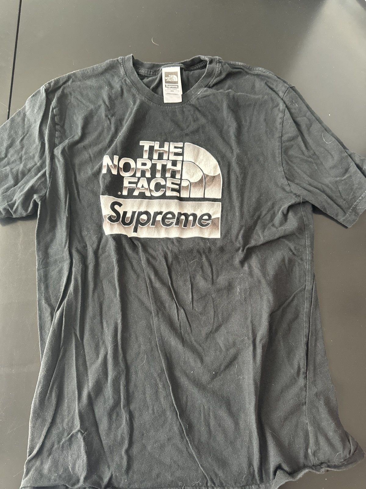 Supreme Supreme x The North Face Metallic Logo Tee Size US M / EU 48-50 / 2 - 1 Thumbnail
