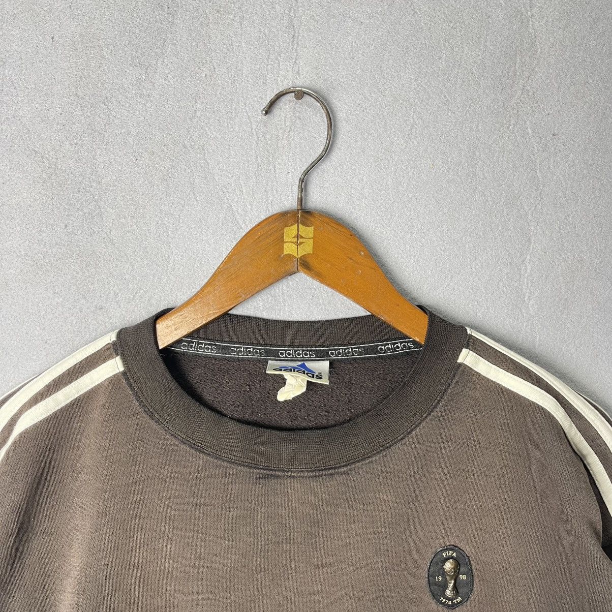 Adidas Vintage Adidas 3-Stripe FIFA 1998 Sweatshirt Size US L / EU 52-54 / 3 - 2 Thumbnail