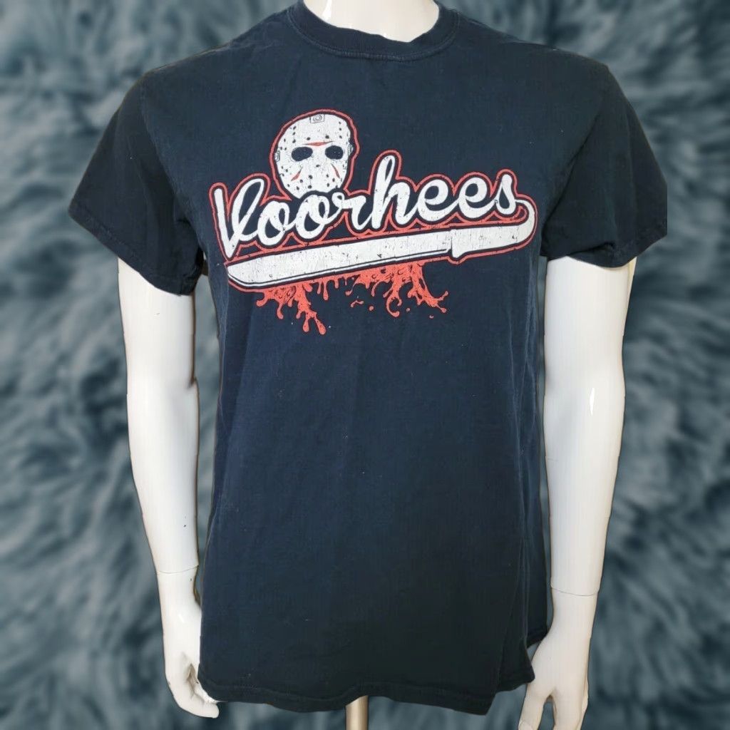 Gildan Friday The 13th Jason Voorhees Baseball Script Logo T Shirt Medium NICE Horror Size US M / EU 48-50 / 2 - 1 Thumbnail