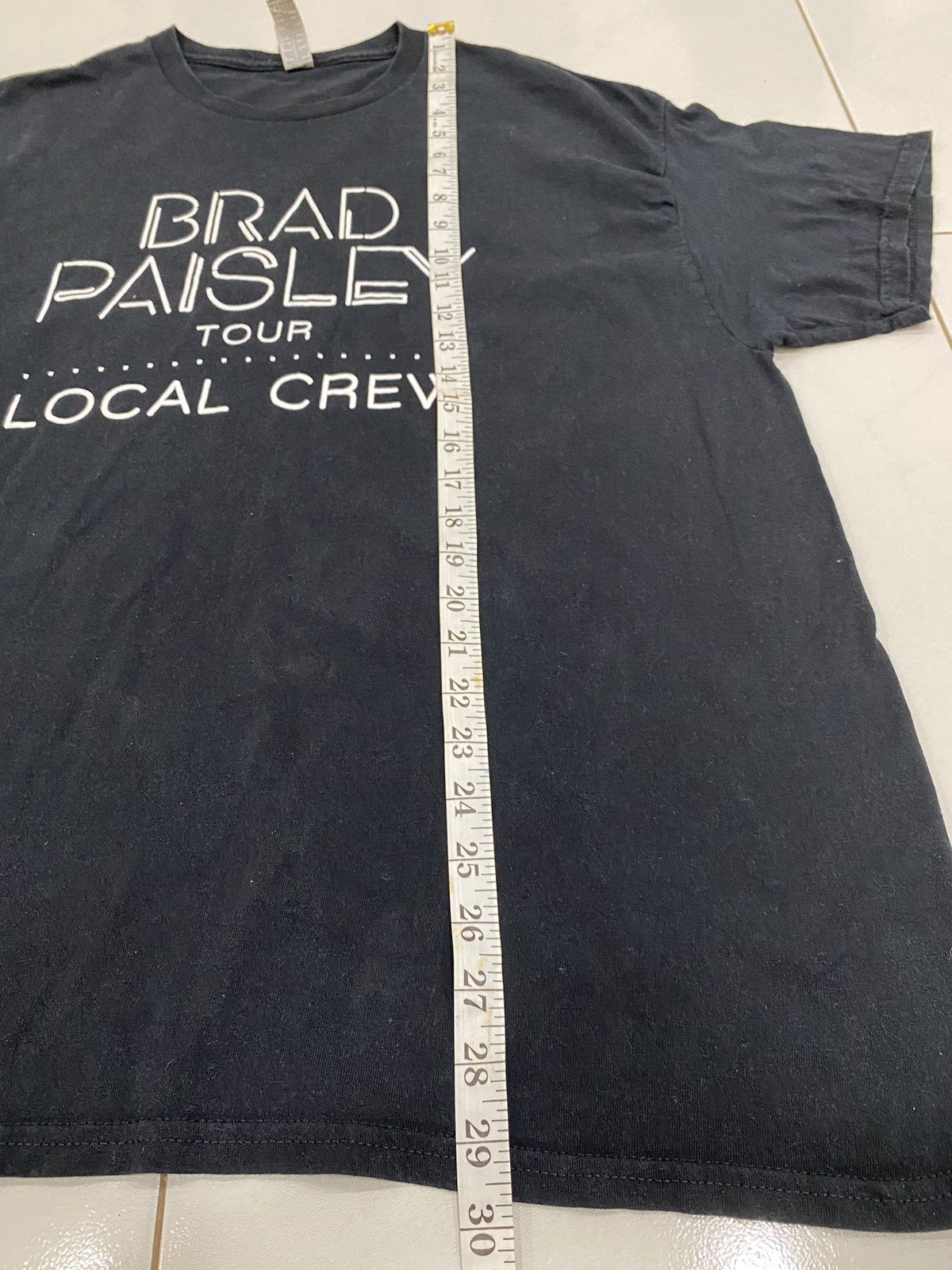 Band Tees Y2K Brad Paisley Tour Local Crew T Shirts Size US XL / EU 56 / 4 - 6 Thumbnail
