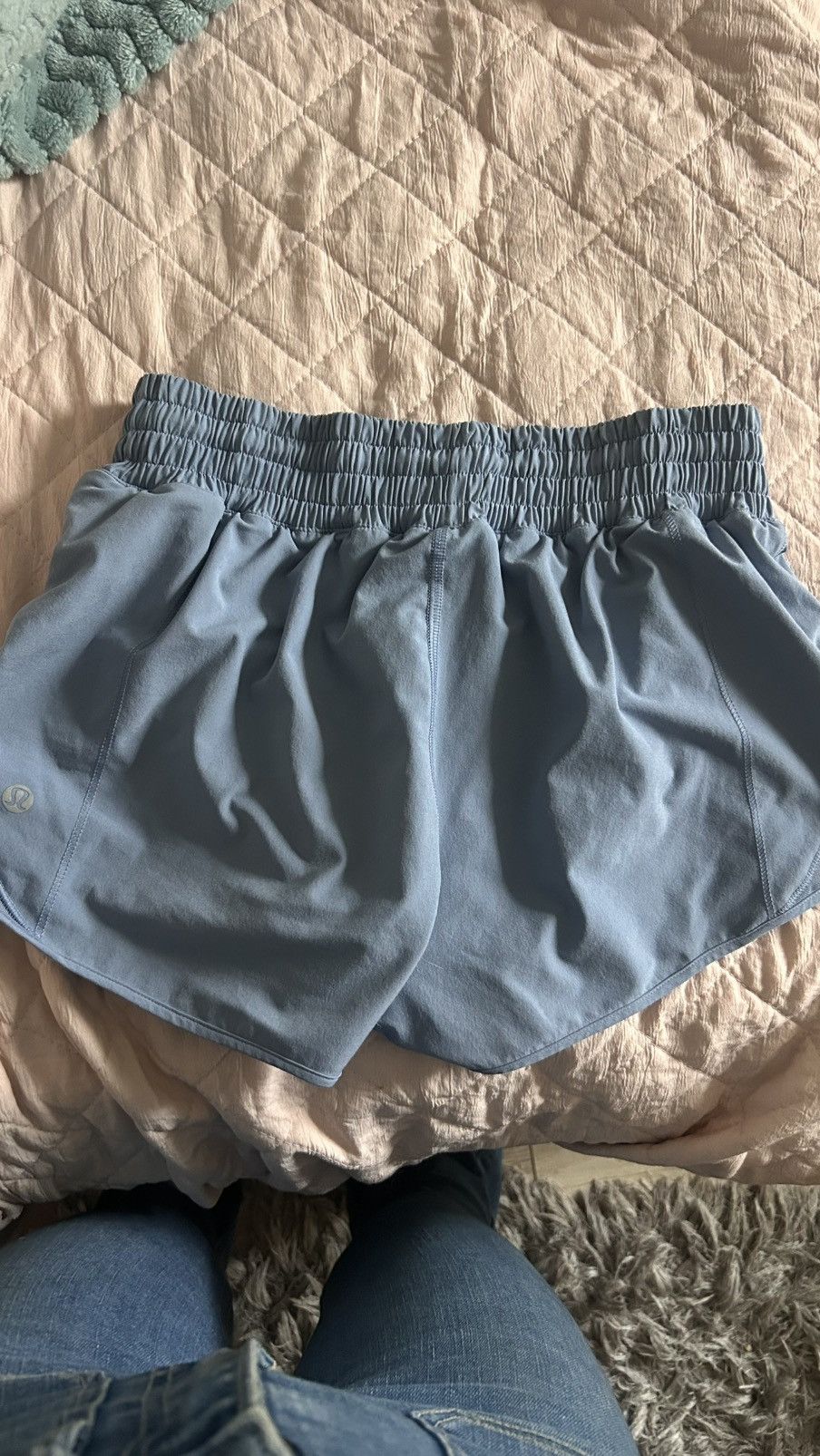 Lululemon Lululemon hottie hot shorts Size 22" - 3 Thumbnail