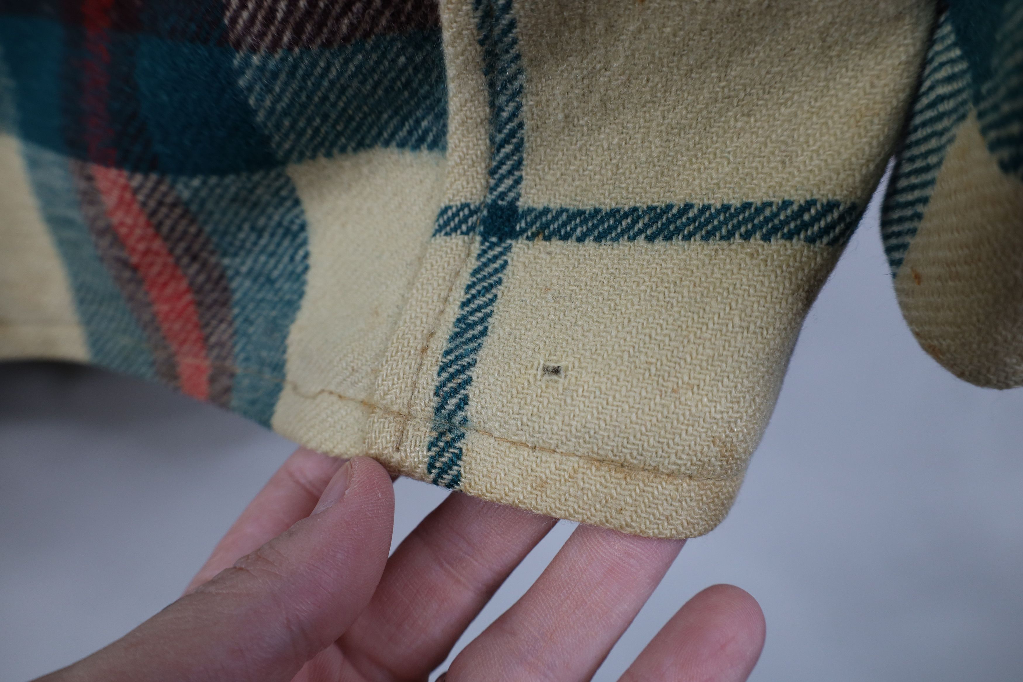 Pendleton Vintage 60s 70s Pendleton Mackinaw Wool Jacket Plaid USA Size US L / EU 52-54 / 3 - 11 Thumbnail