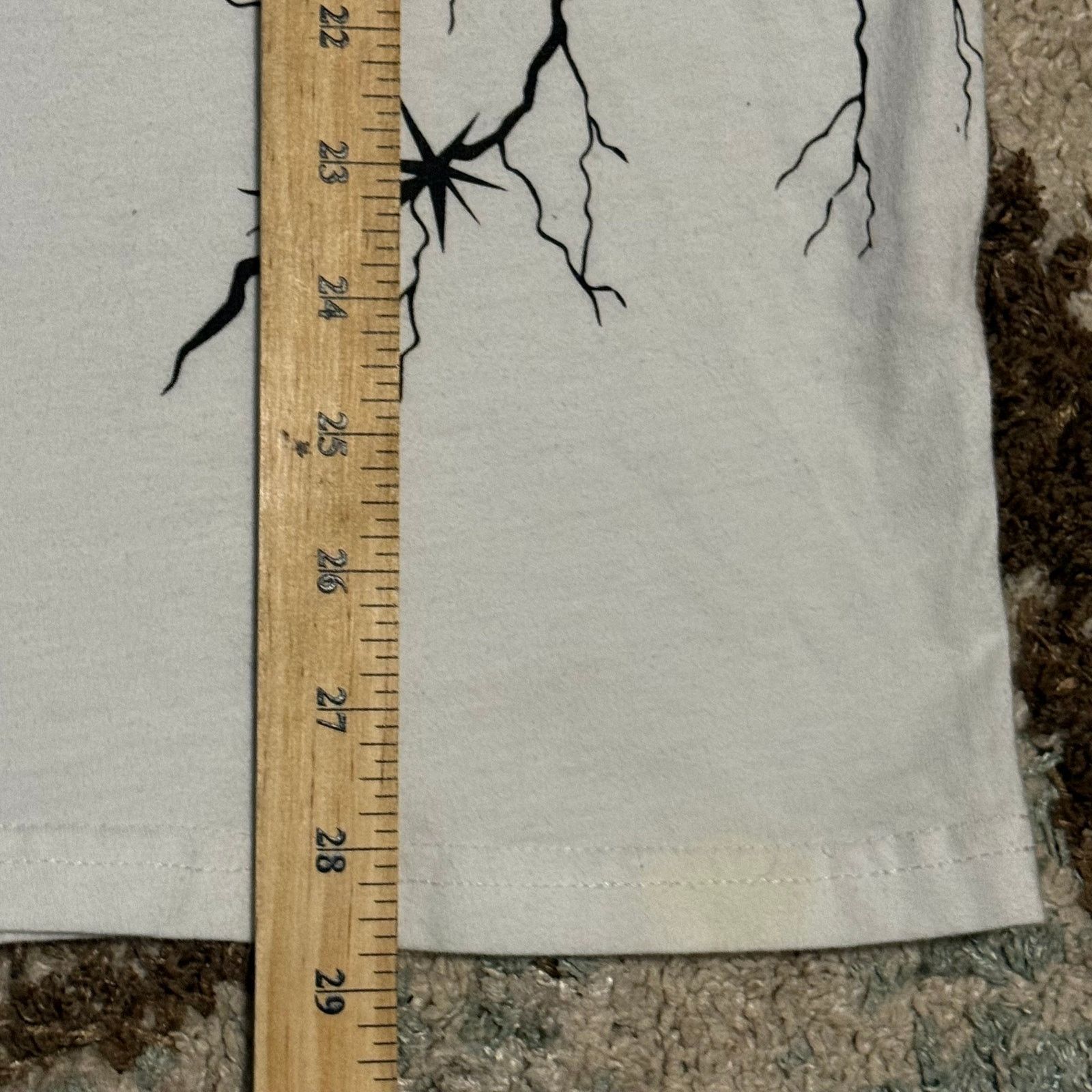 Boohoo Boohoo Man Limited Edition Butterfly Skull Shirt Size Large Size US L / EU 52-54 / 3 - 7 Thumbnail